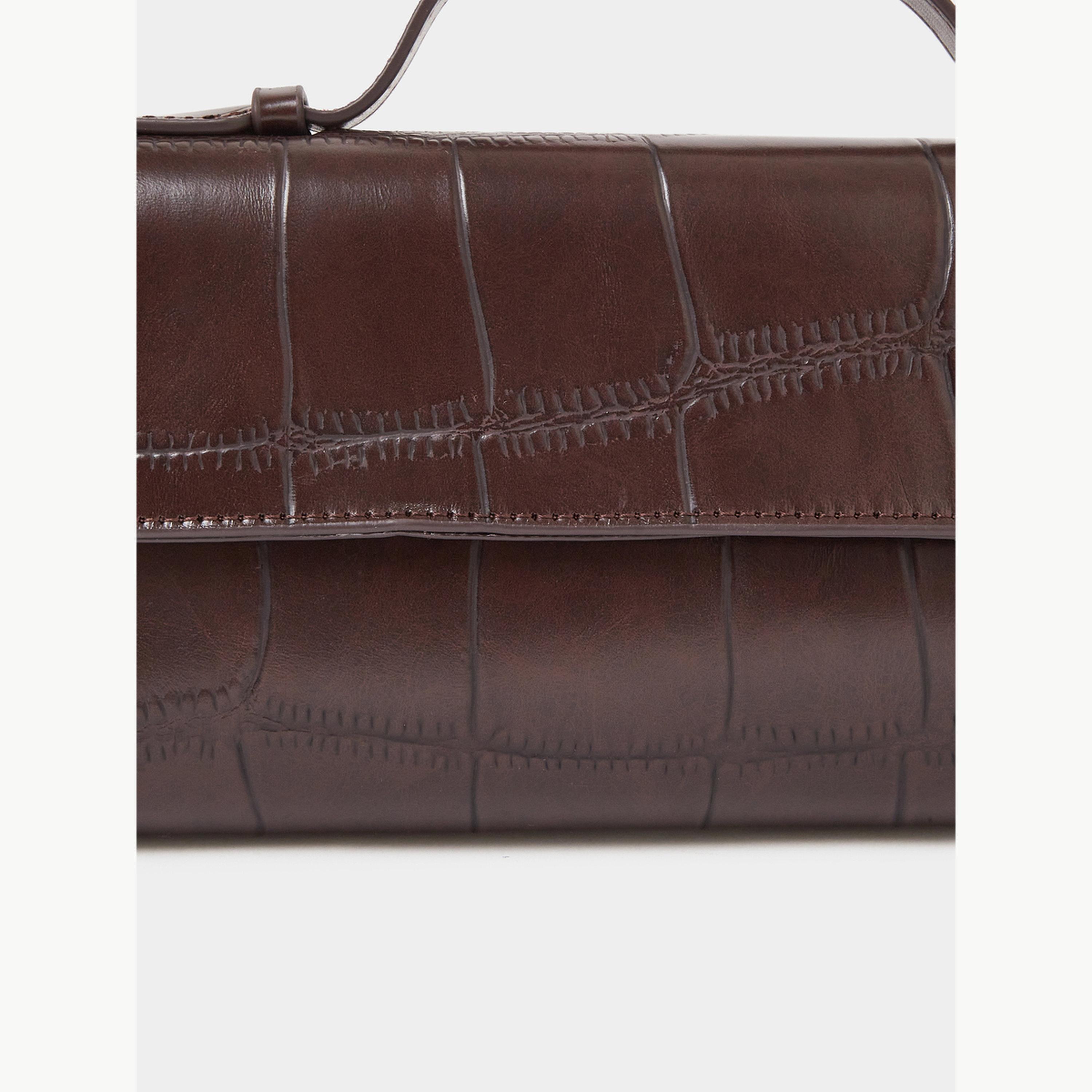 شنطة كلاتش مستطيلة بغطاء وتفاصيل بارزة الملمس-women-bagsandwallets-handbags-image-3