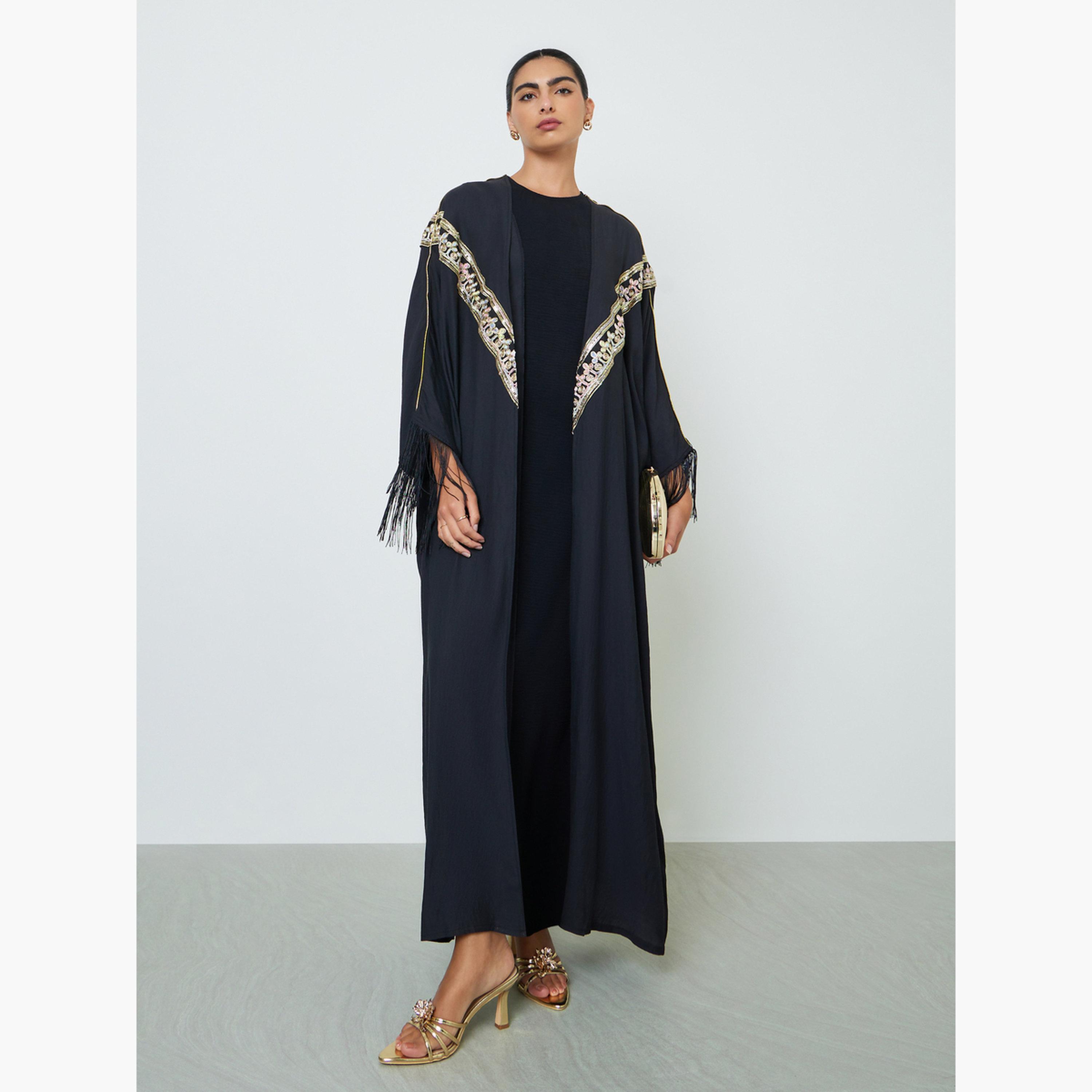 عباية مزينة بالترتر وتفاصيل شراشيب عند الأساور-women-arabicclothing-abayas-image-1