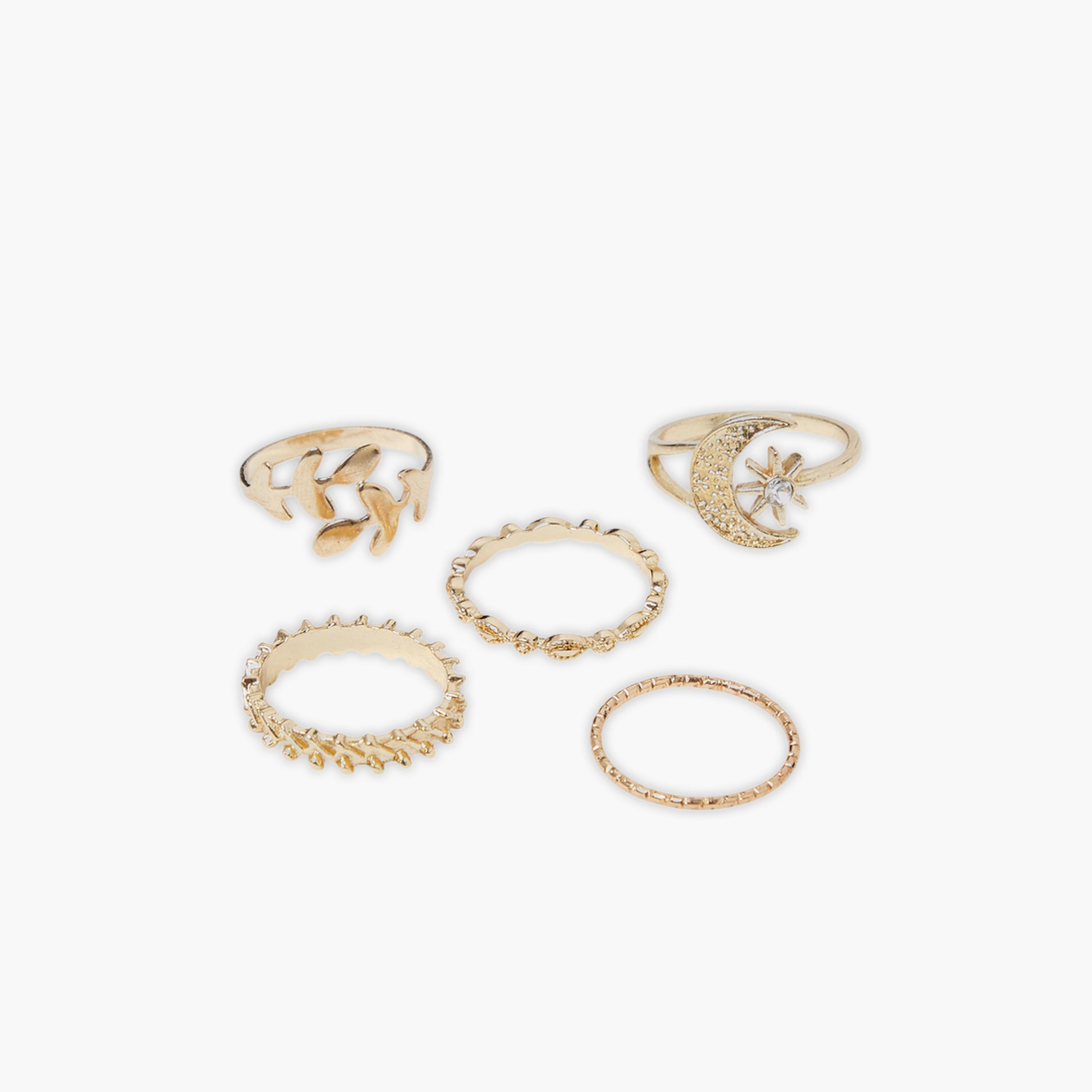 ستايلي - طقم خواتم ذهبي اللون بتصميم كاجوال مزين باللؤلؤ والأحجار الكريمة-women-watchesandjewellery-jewellery-rings-image-5