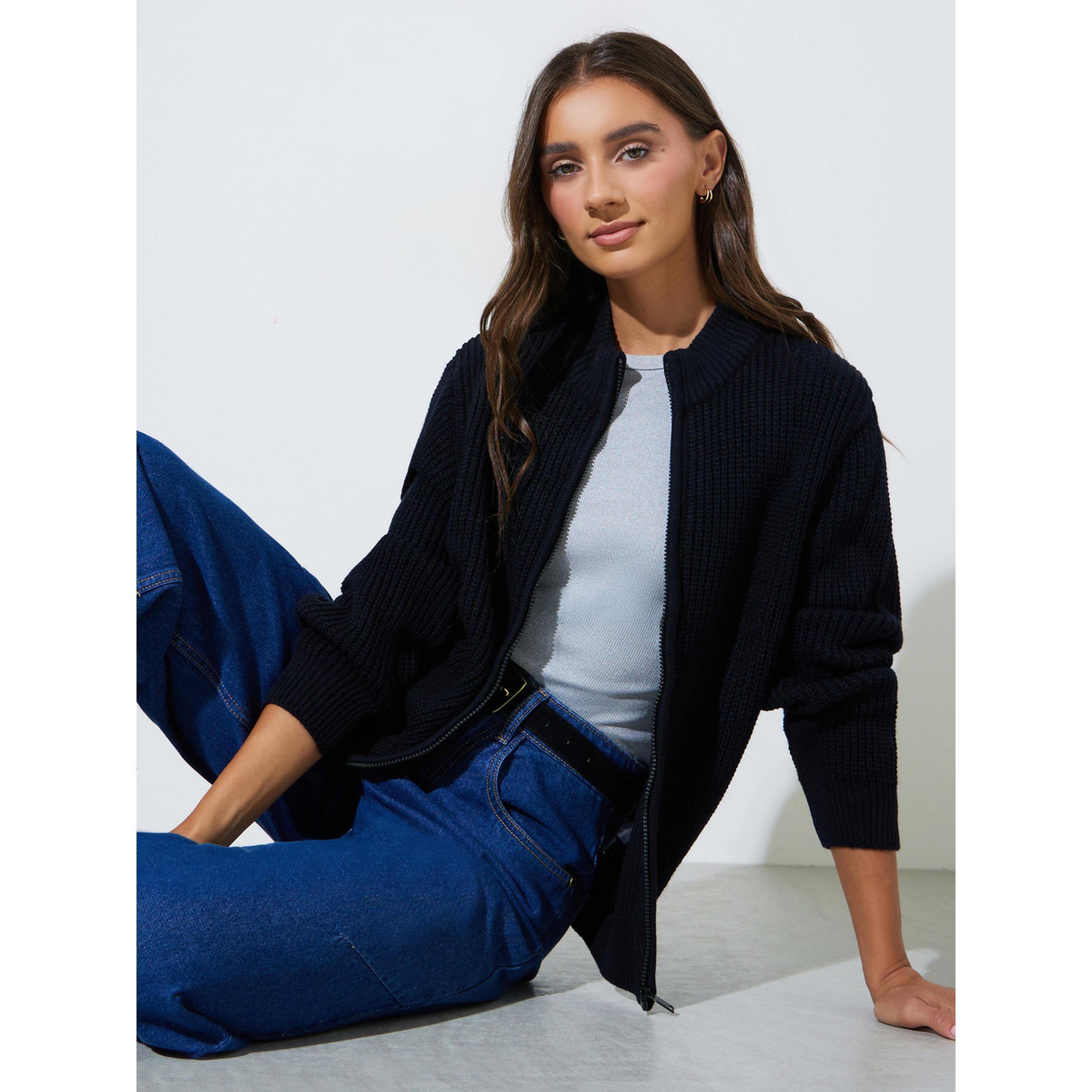 Styli Black Solid Chunky Knit Zip-Up Regular Fit Cardigan-women-winterwear-cardigansandjumpers-cardigans-image-4