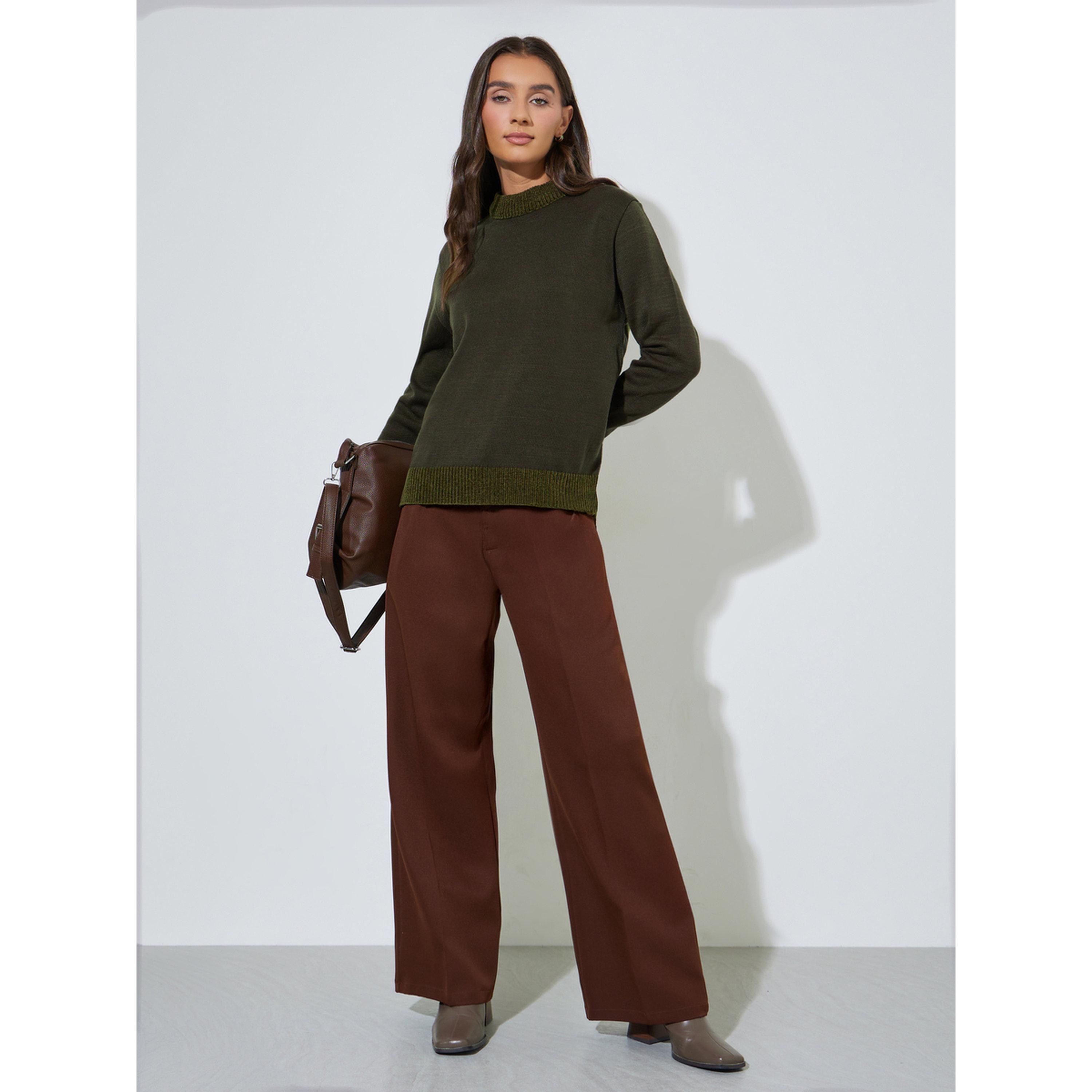 سويتر خيوط غزل مدمجة بقصة عادية باللون الأخضر الزيتي-women-winterwear-cardigansandjumpers-jumpers-image-2