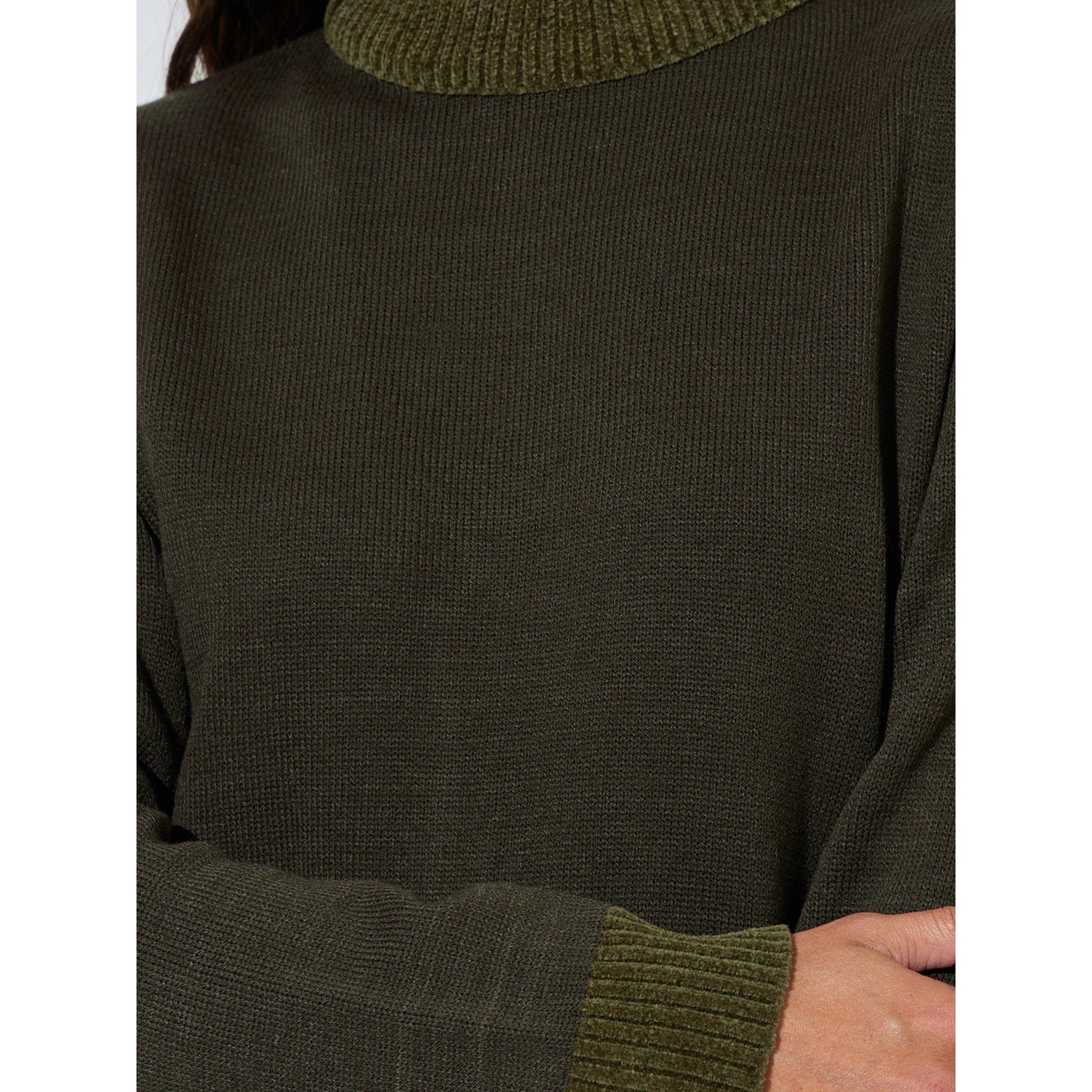 سويتر خيوط غزل مدمجة بقصة عادية باللون الأخضر الزيتي-women-winterwear-cardigansandjumpers-jumpers-image-5