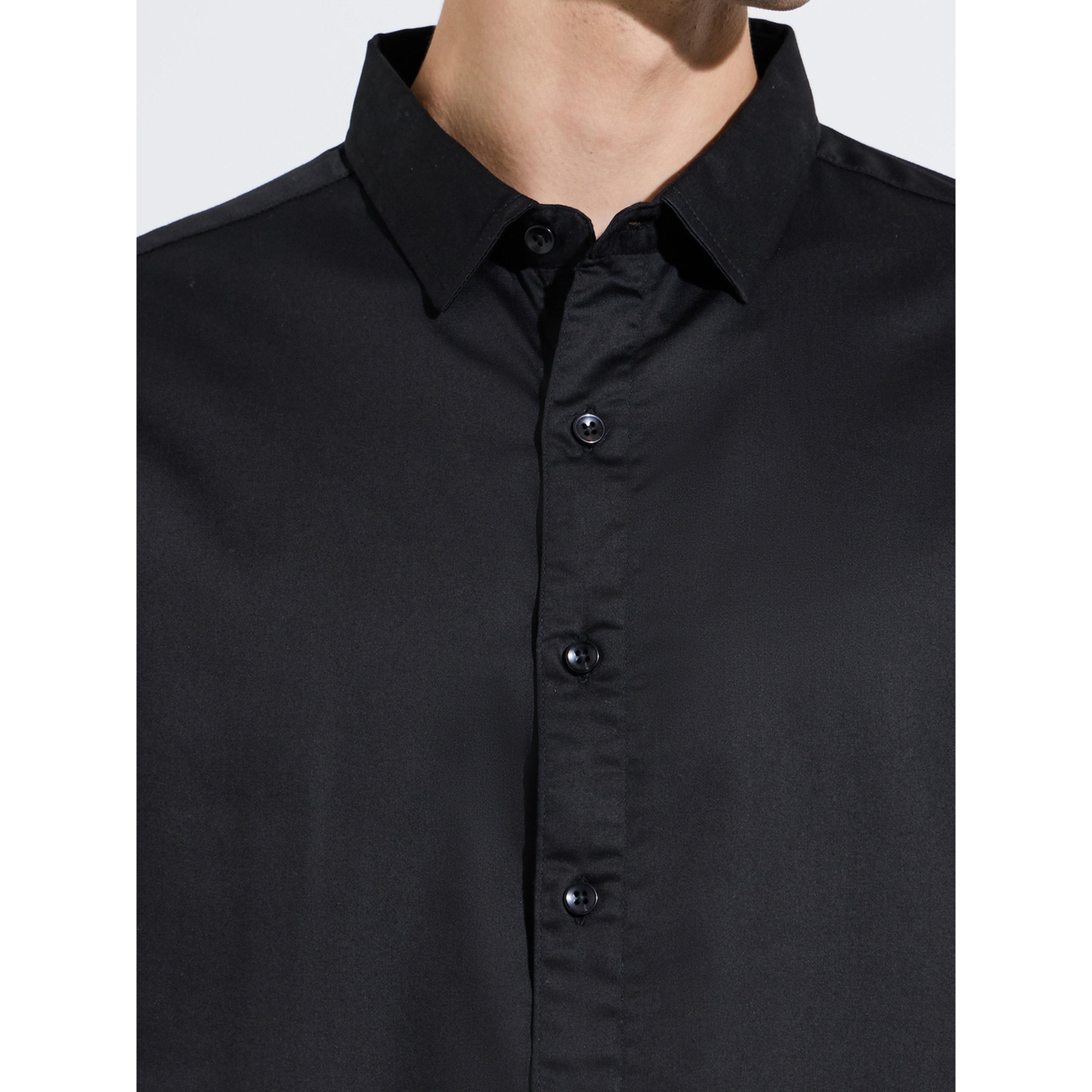 قميص ساتان سادة بقصة سليم فت وأكمام طويلة باللون الأسود-men-clothing-shirts-image-5