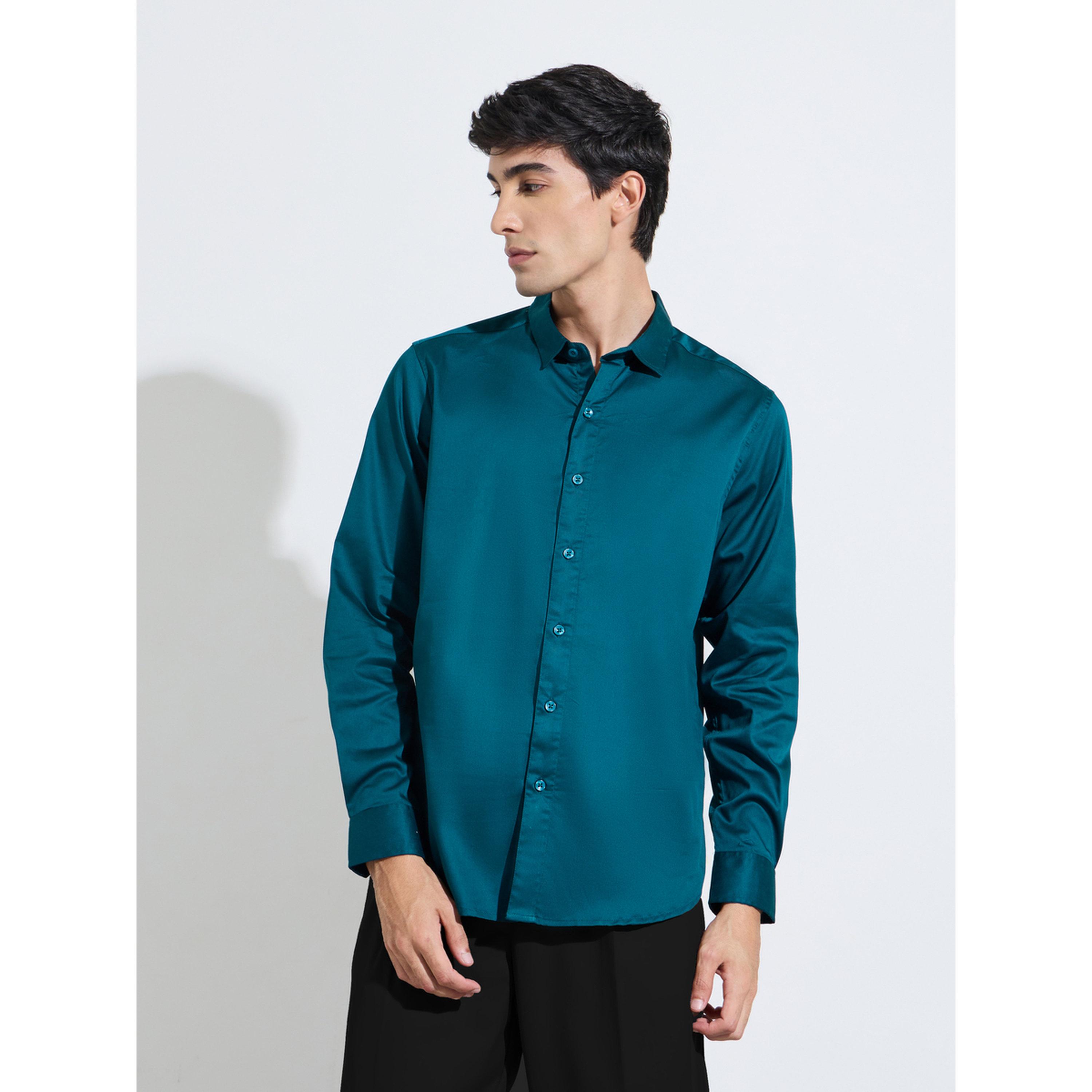 بلوزة سليم فيت ساتان سادة بأكمام طويلة باللون الأكوا الداكن-men-clothing-shirts-image-1