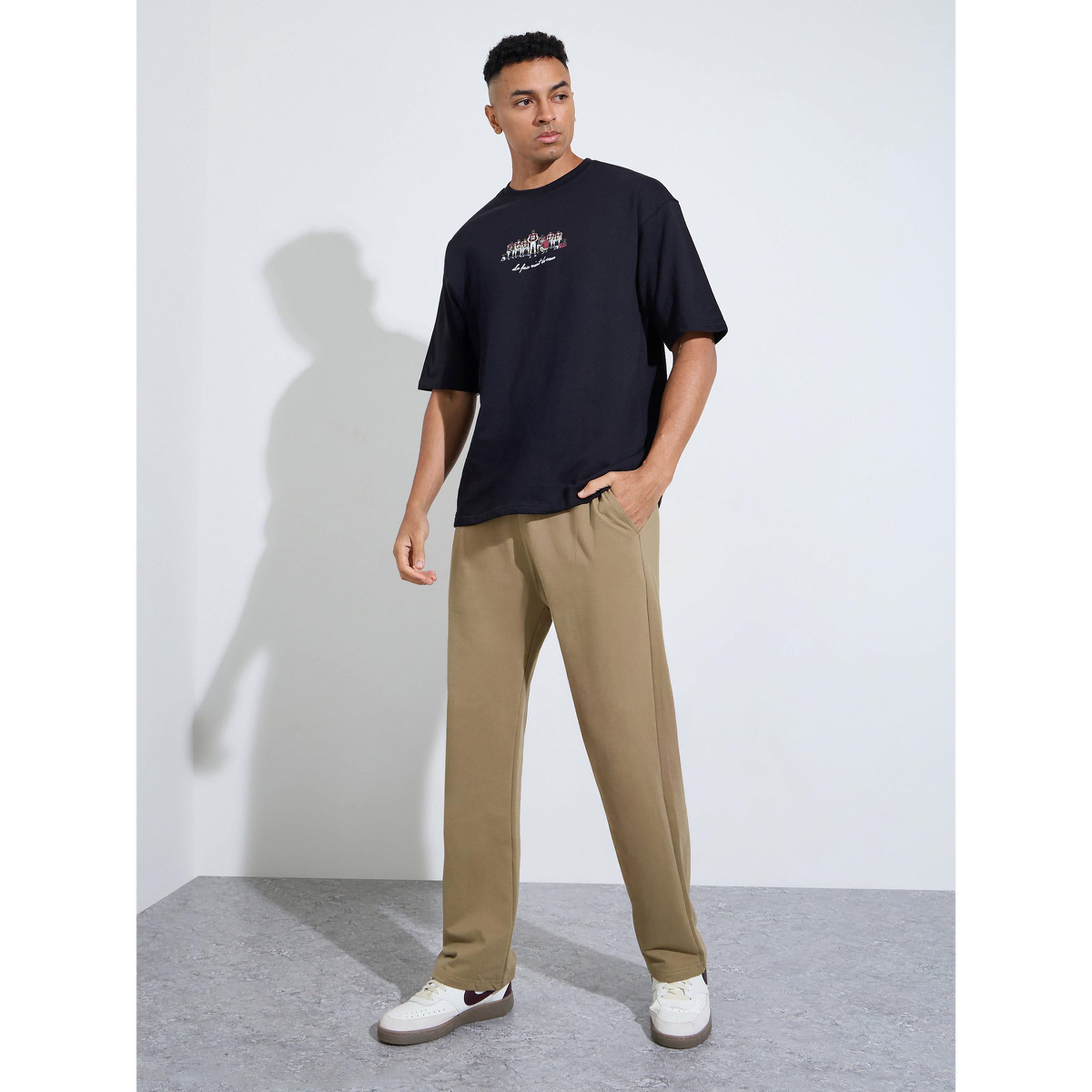 بنطال جوغر رجالي سادة بتفاصيل كسرات-men-clothing-joggers-image-2
