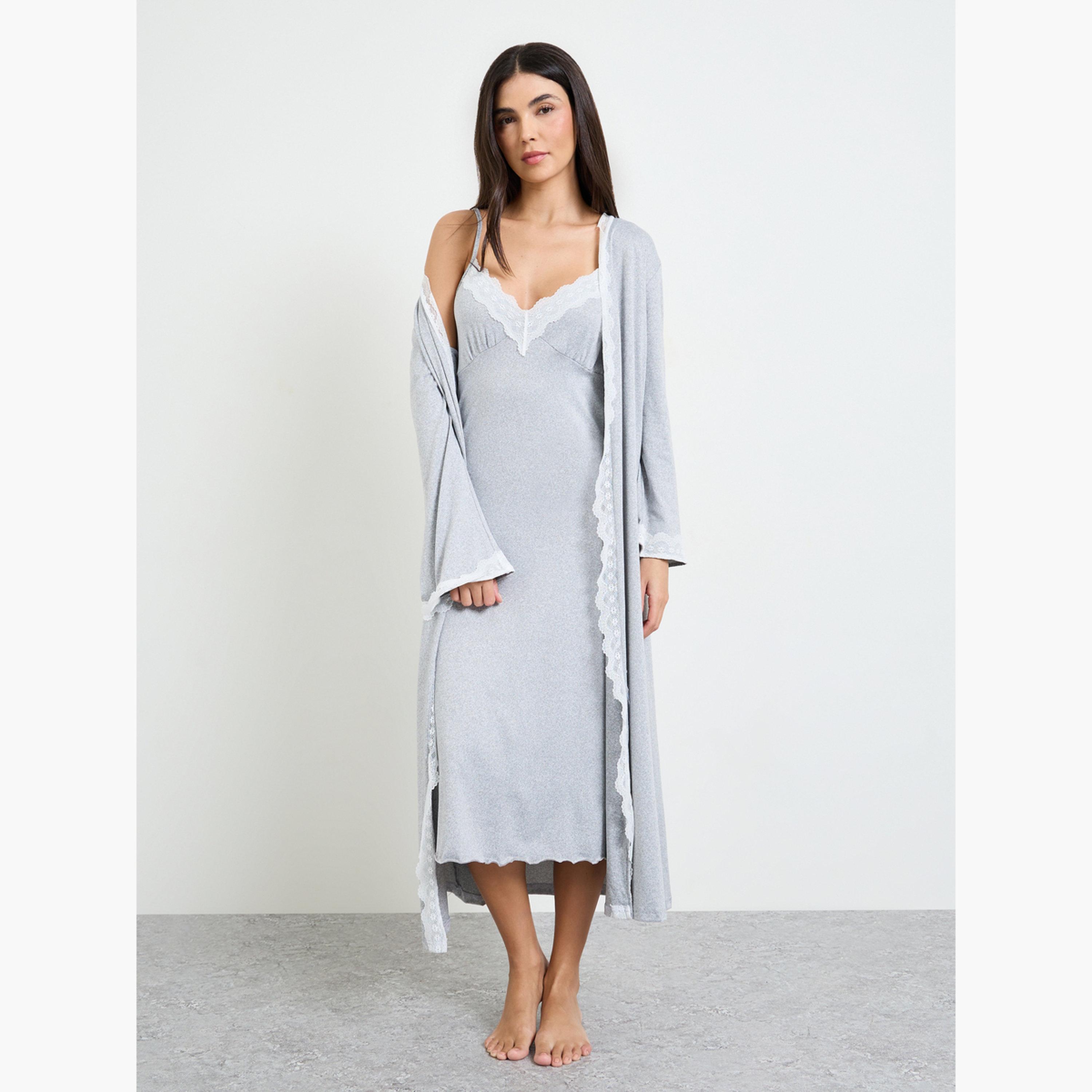 ستايلي - عبوة من قطعتين - فستان داخلي وروب بتفاصيل دانتيل متباينة-women-clothing-nightwear-robes-image-2