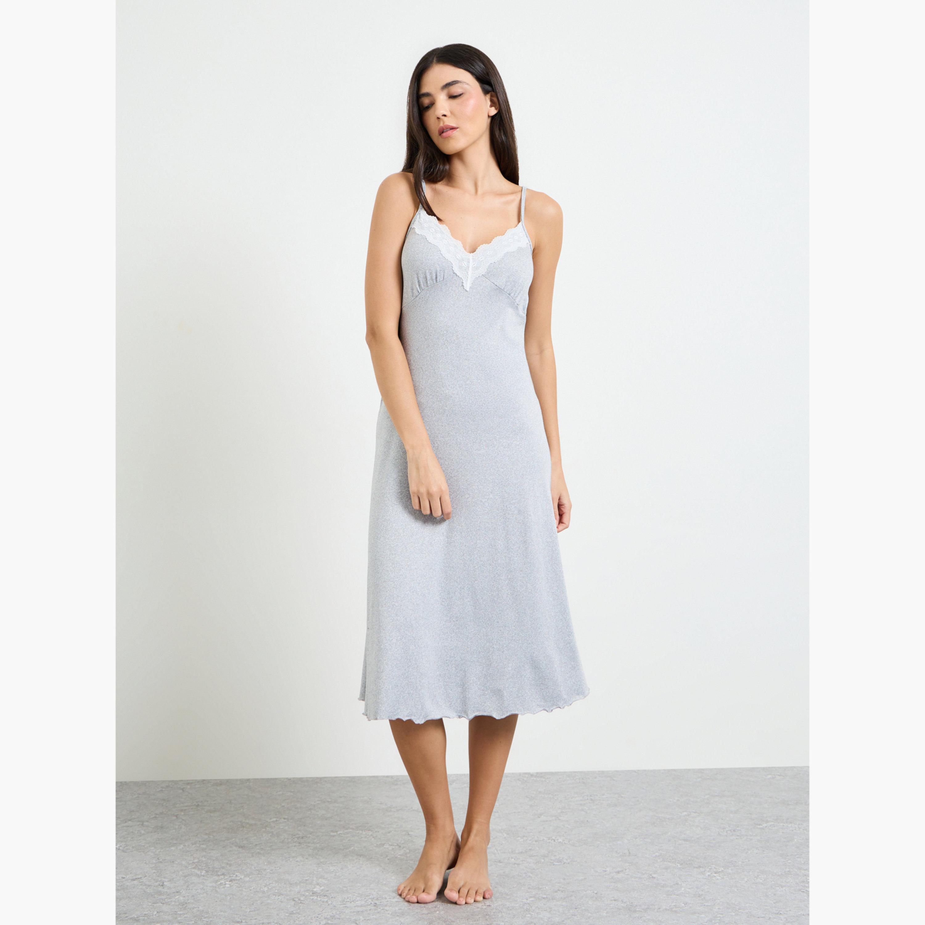 ستايلي - عبوة من قطعتين - فستان داخلي وروب بتفاصيل دانتيل متباينة-women-clothing-nightwear-robes-image-3