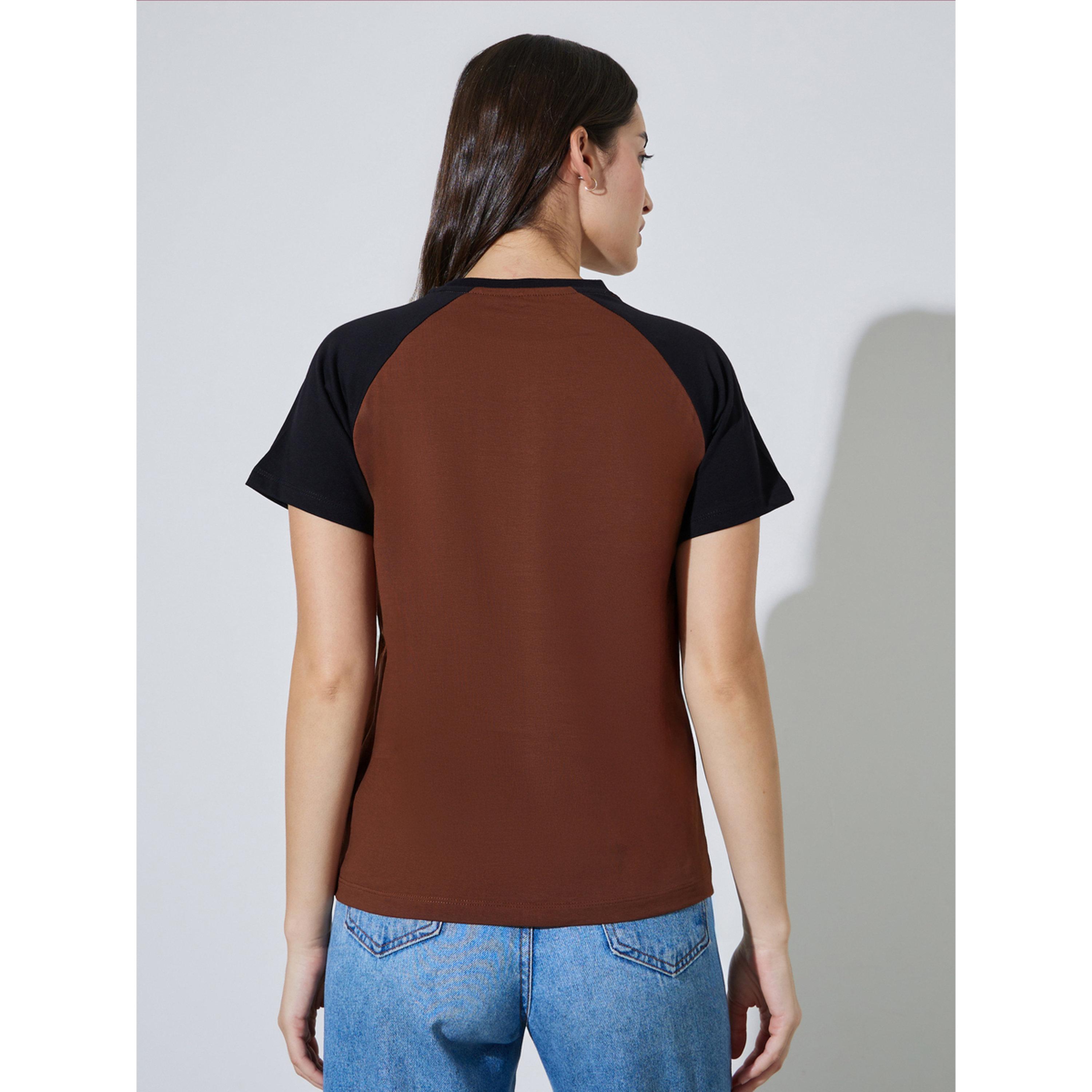 Styli Color Block Badge Embroidered Cotton Regular Fit T-Shirt-women-clothing-tshirts-image-3