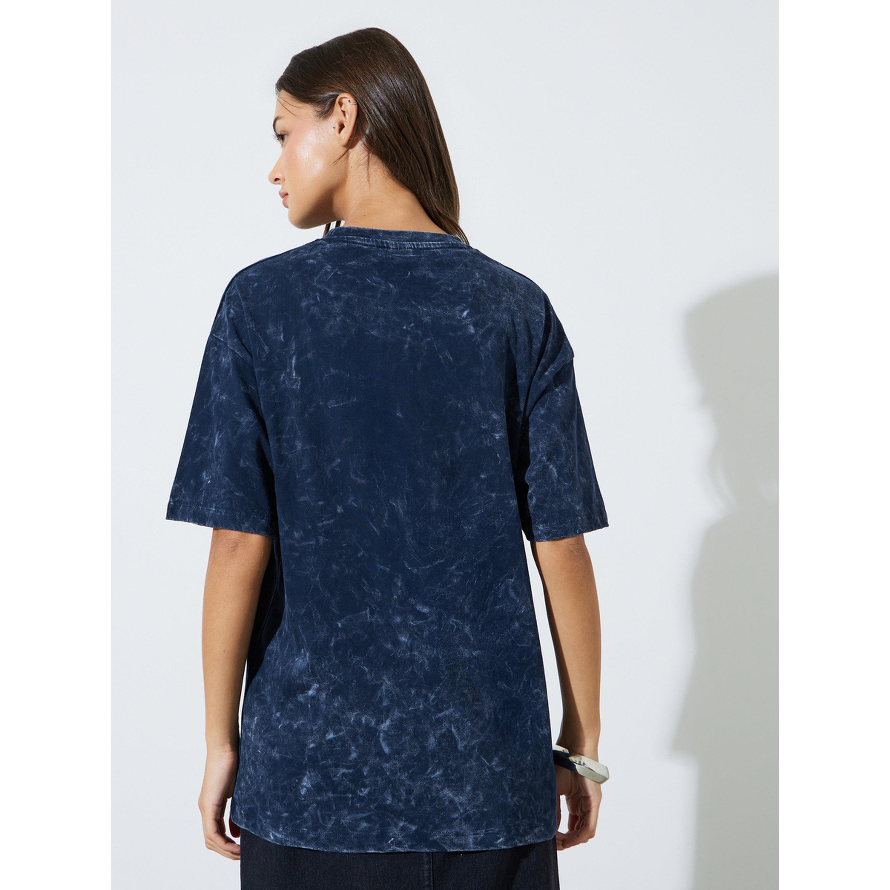 Styli Navy Blue Slogan Print Acid Wash Oversized T-Shirt-women-clothing-tshirts-image-4