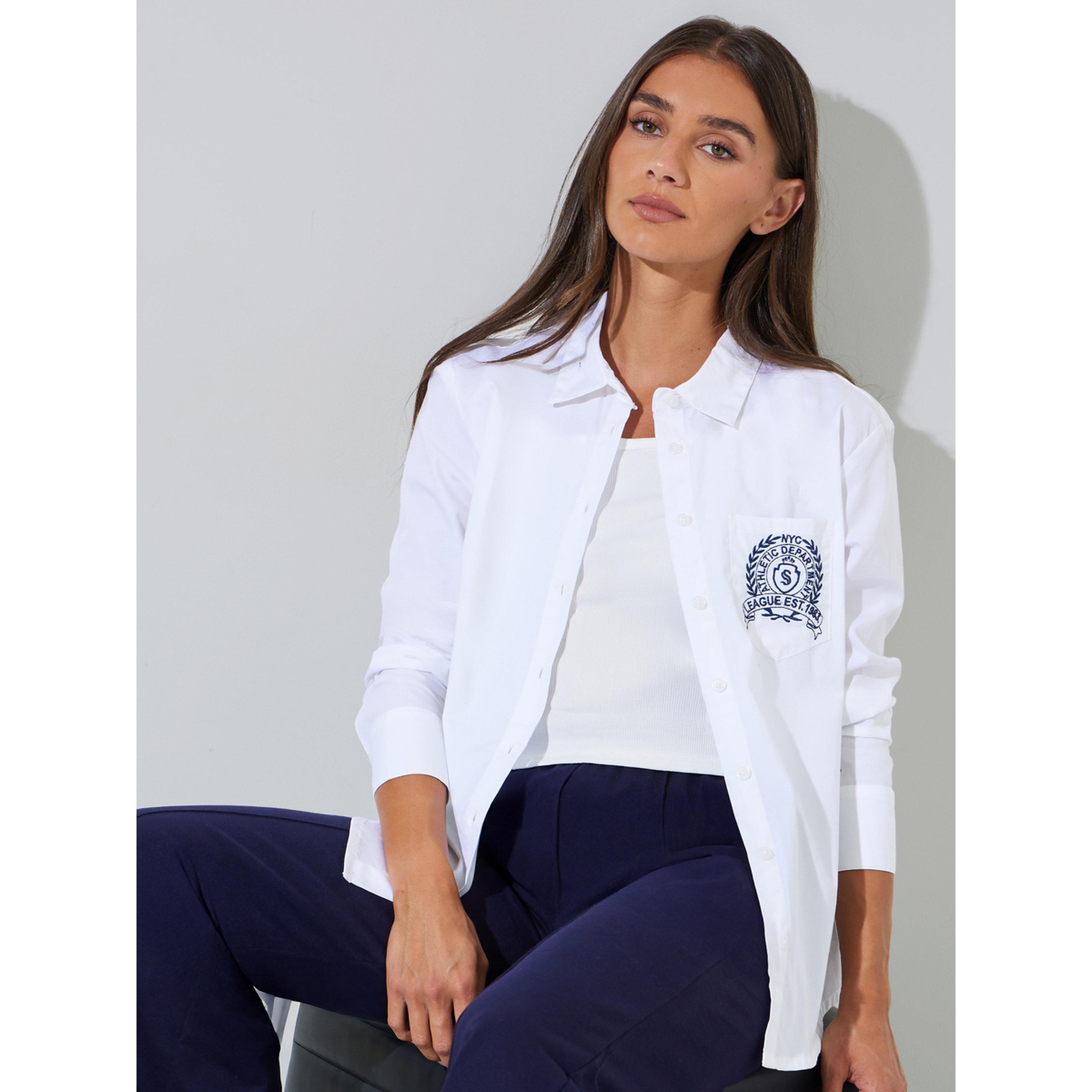 ستايلي - قميص  أبيض مطرز بجيوب وقصة مريحة-women-clothing-shirtsandblouses-shirts-image-4