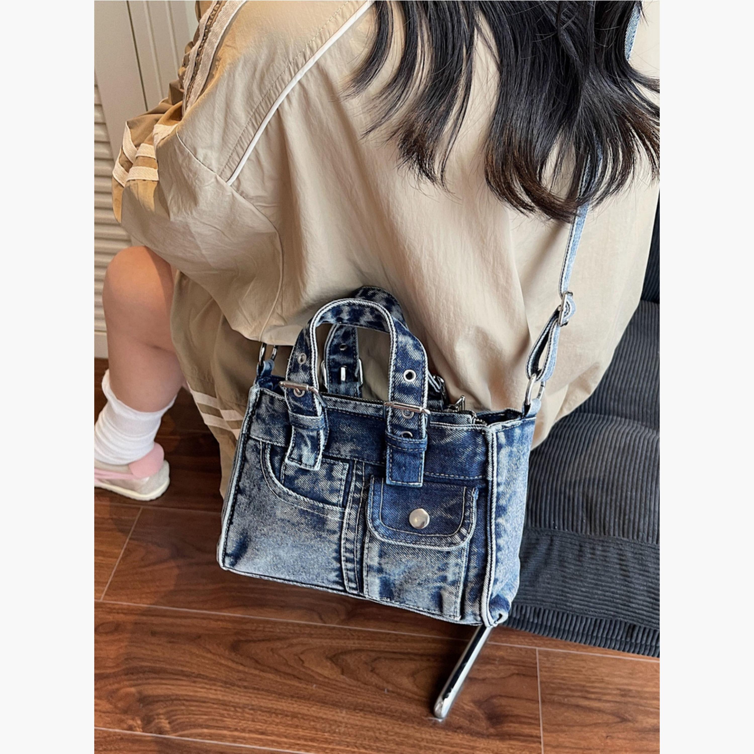 شنطة يد دنيم بجيب بقلاب-women-bagsandwallets-handbags-image-4