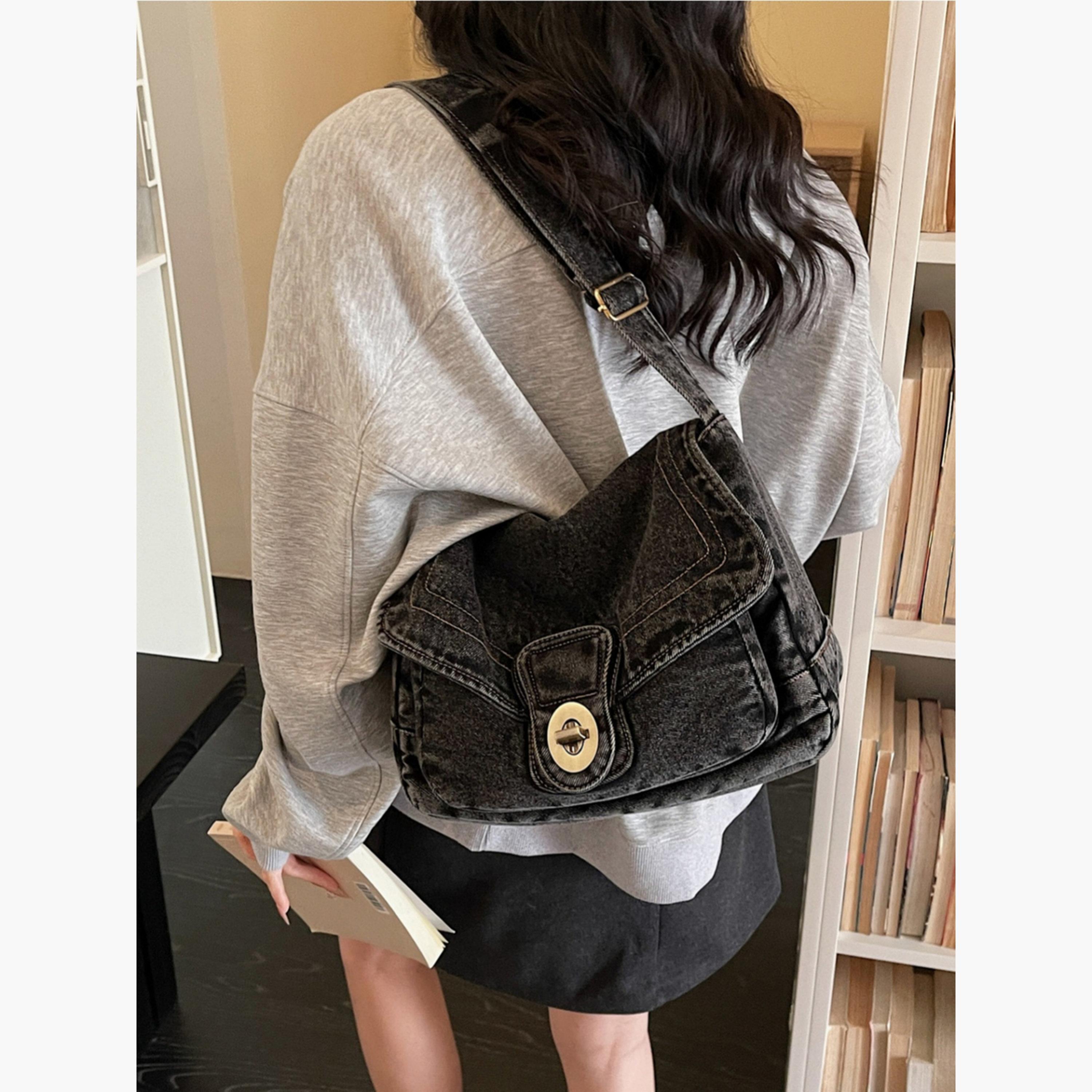 شنطة كتف دنيم بقفل دوار-women-bagsandwallets-handbags-image-2