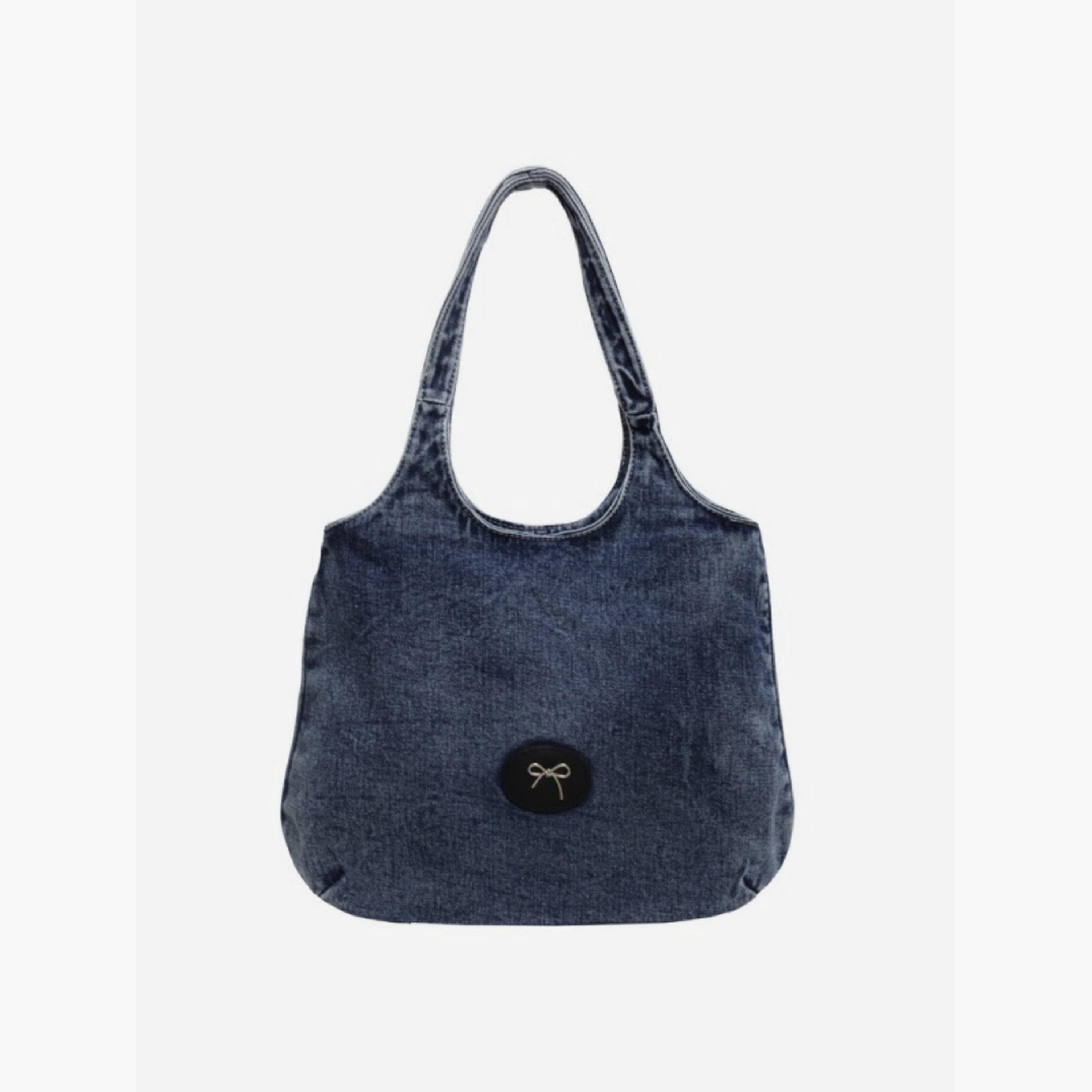 شنطة توت دنيم بتفاصيل شارة-women-bagsandwallets-handbags-image-1