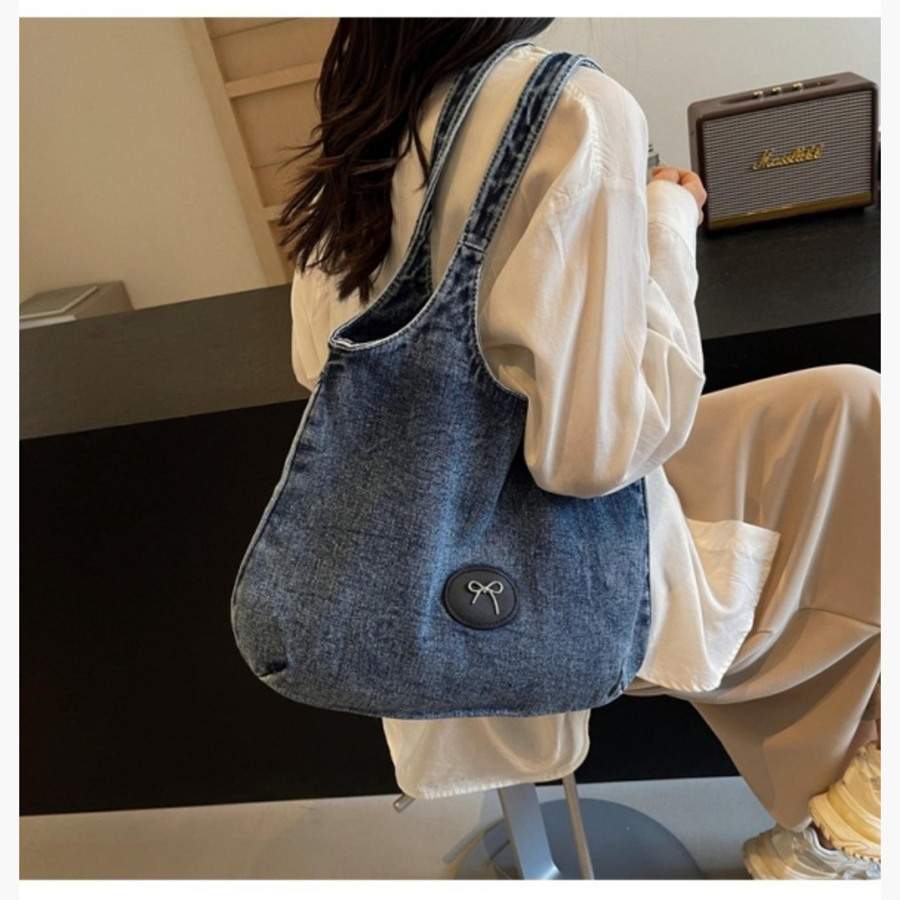 شنطة توت دنيم بتفاصيل شارة-women-bagsandwallets-handbags-image-6