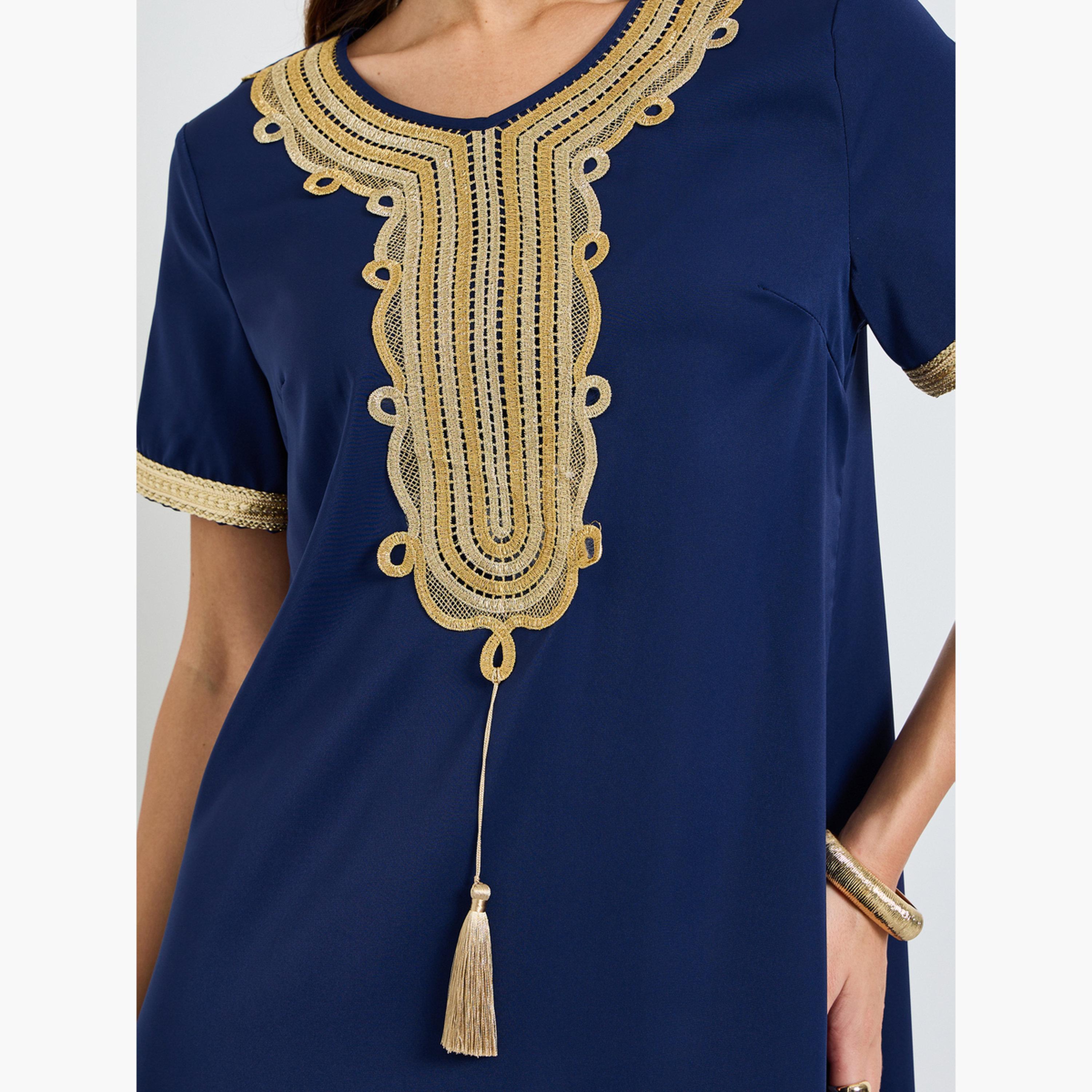جلابية بحافة واسعة ومطرزة-women-arabicclothing-jalabiyas-image-5