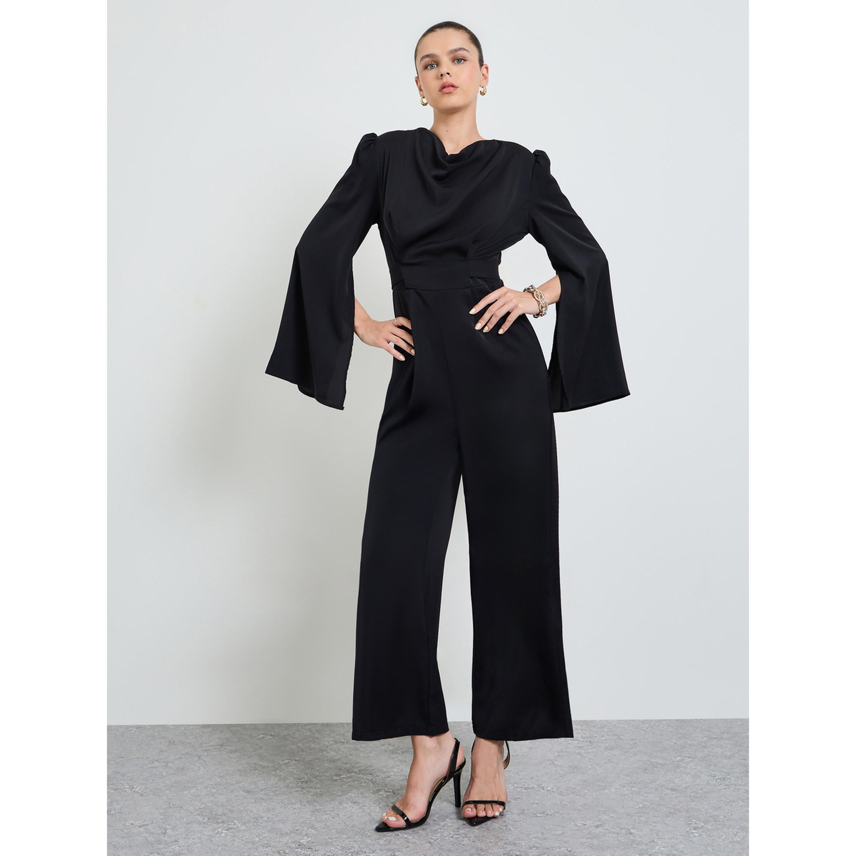 جمبسوت بأرجل واسعة وسادة مع تفاصيل ربطة سوداء-women-clothing-jumpsuits-image-1