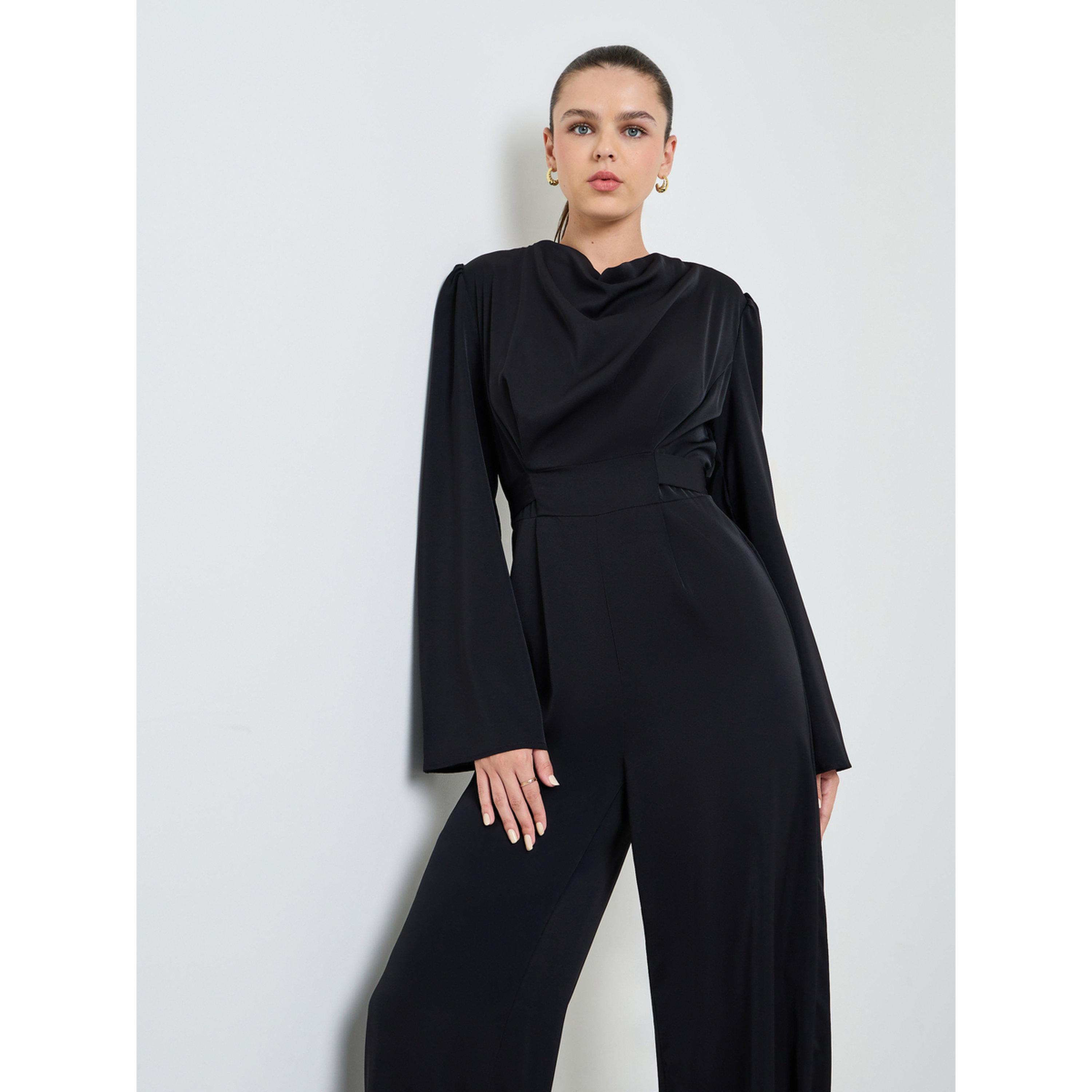 جمبسوت بأرجل واسعة وسادة مع تفاصيل ربطة سوداء-women-clothing-jumpsuits-image-2
