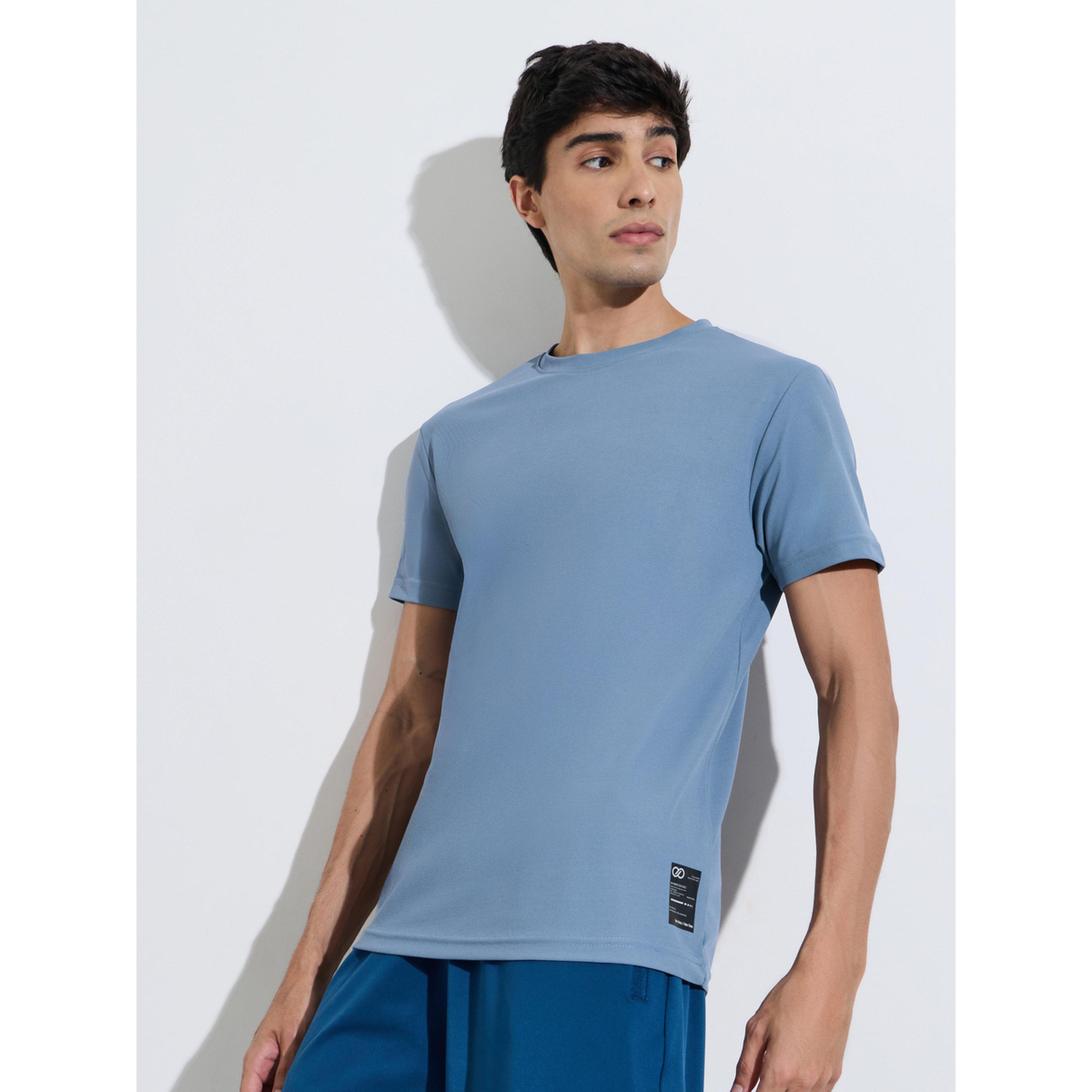 تيشيرت رياضي بقصة عادية بتفاصيل رقع - أزرق-men-clothing-sportswearandactivewear-tshirtsandpolos-image-1