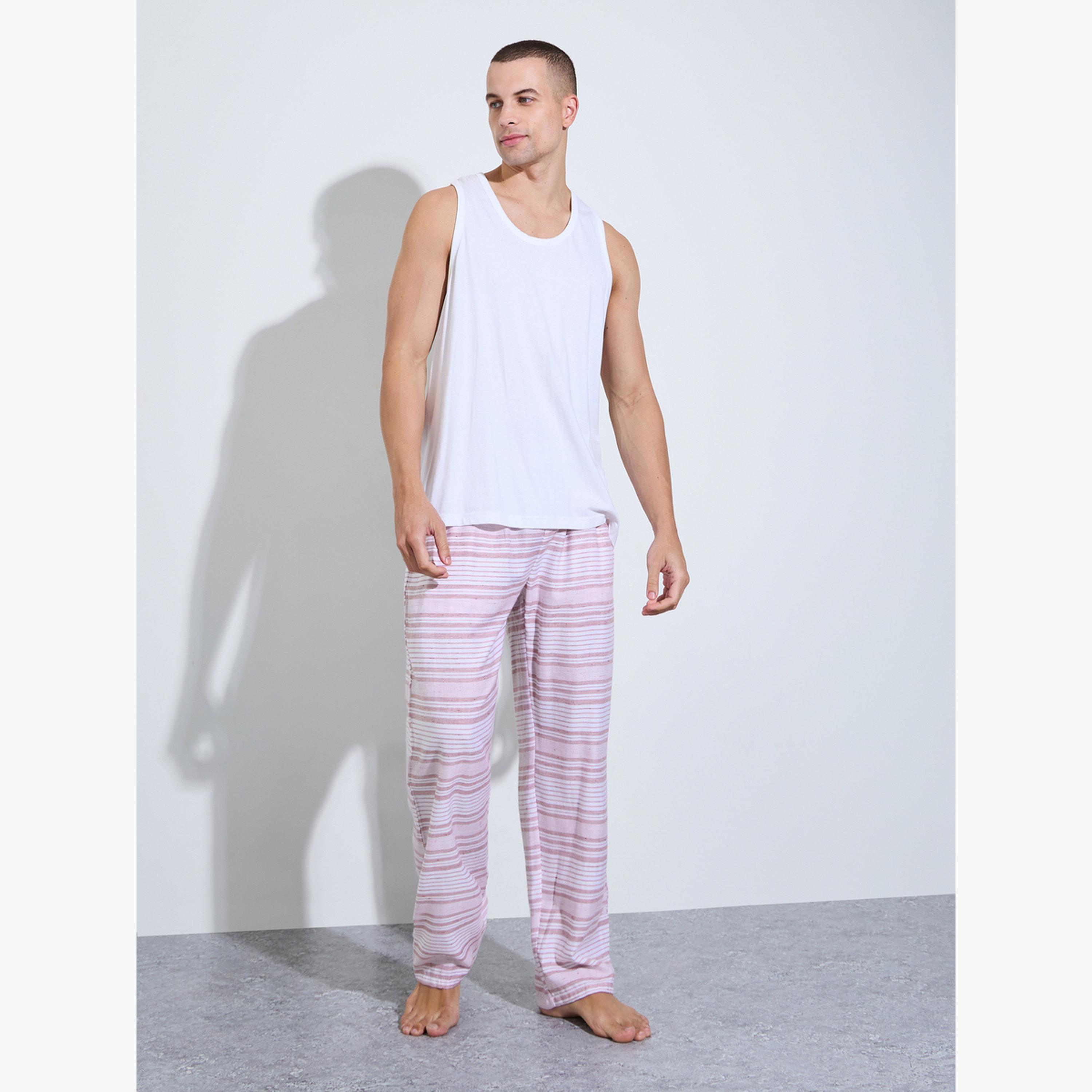 بنطال بيجاما محبوك بقصة مريحة ومخطط للرجال-men-clothing-nightwear-sets-image-2