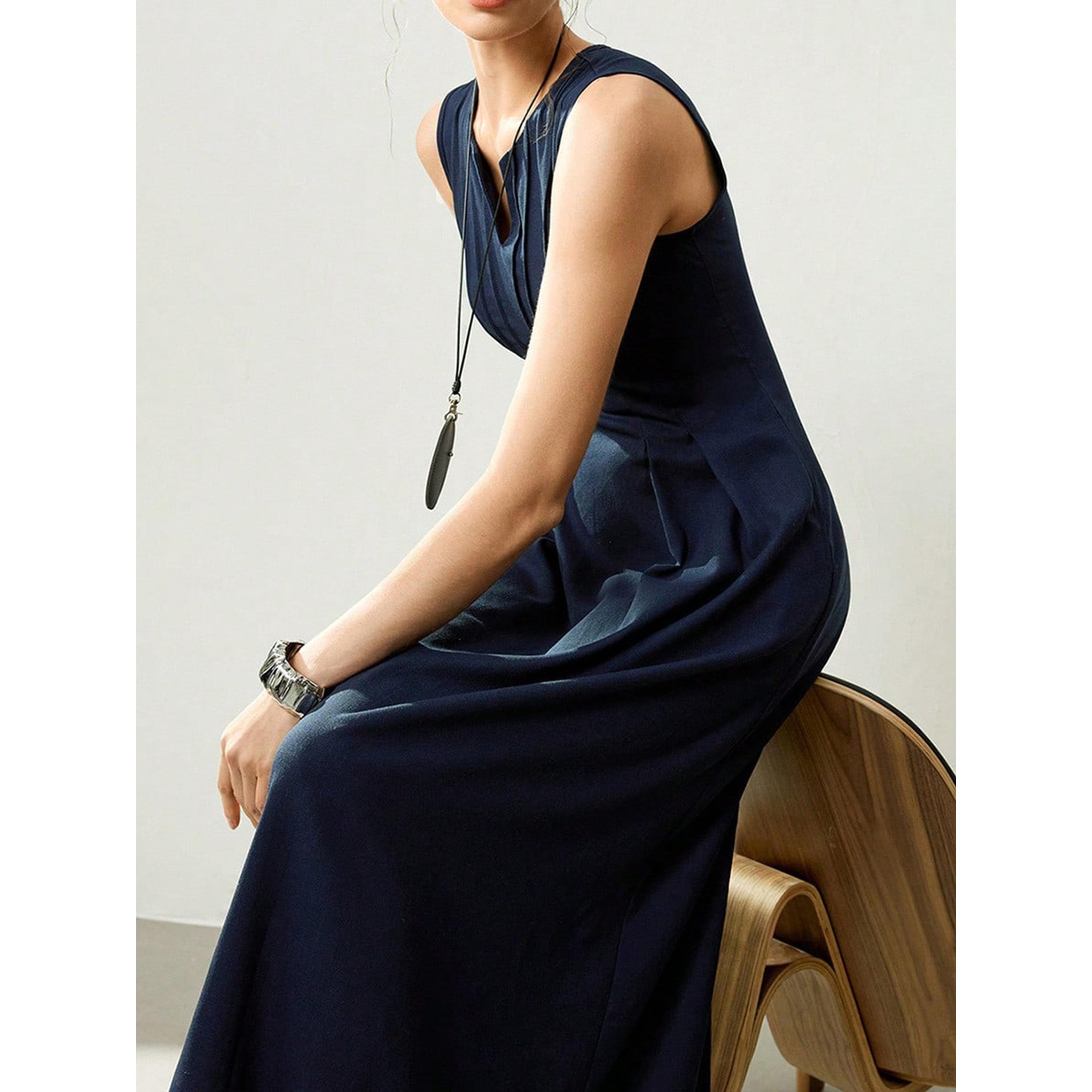 فستان ميدي كحلي سادة بلا أكمام بحافة واسعة-women-clothing-dresses-image-4