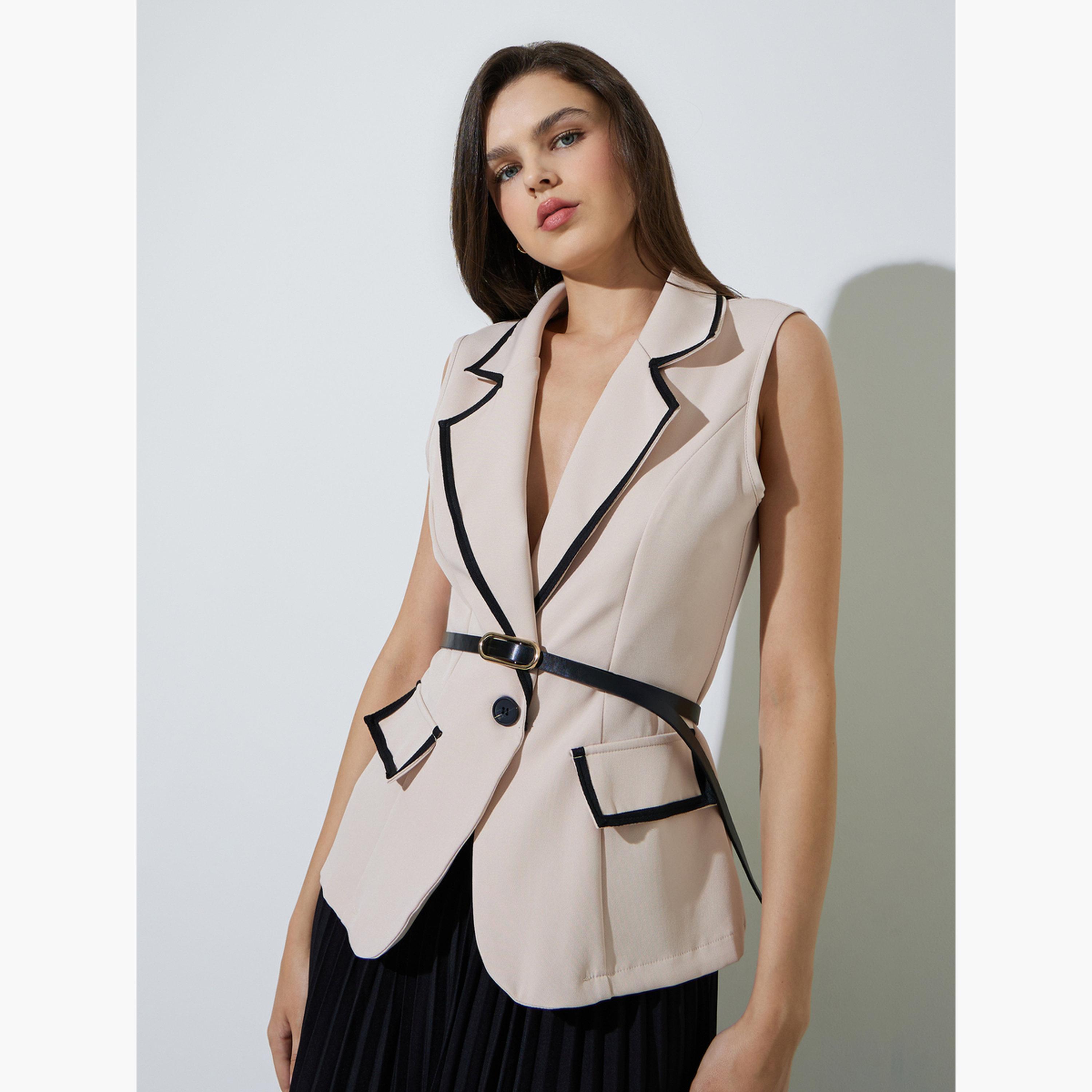 طقم منسق من تنورة بكسرات وبليزر بحزام وياقة طية صدر بشق-women-clothing-coordsets-image-2