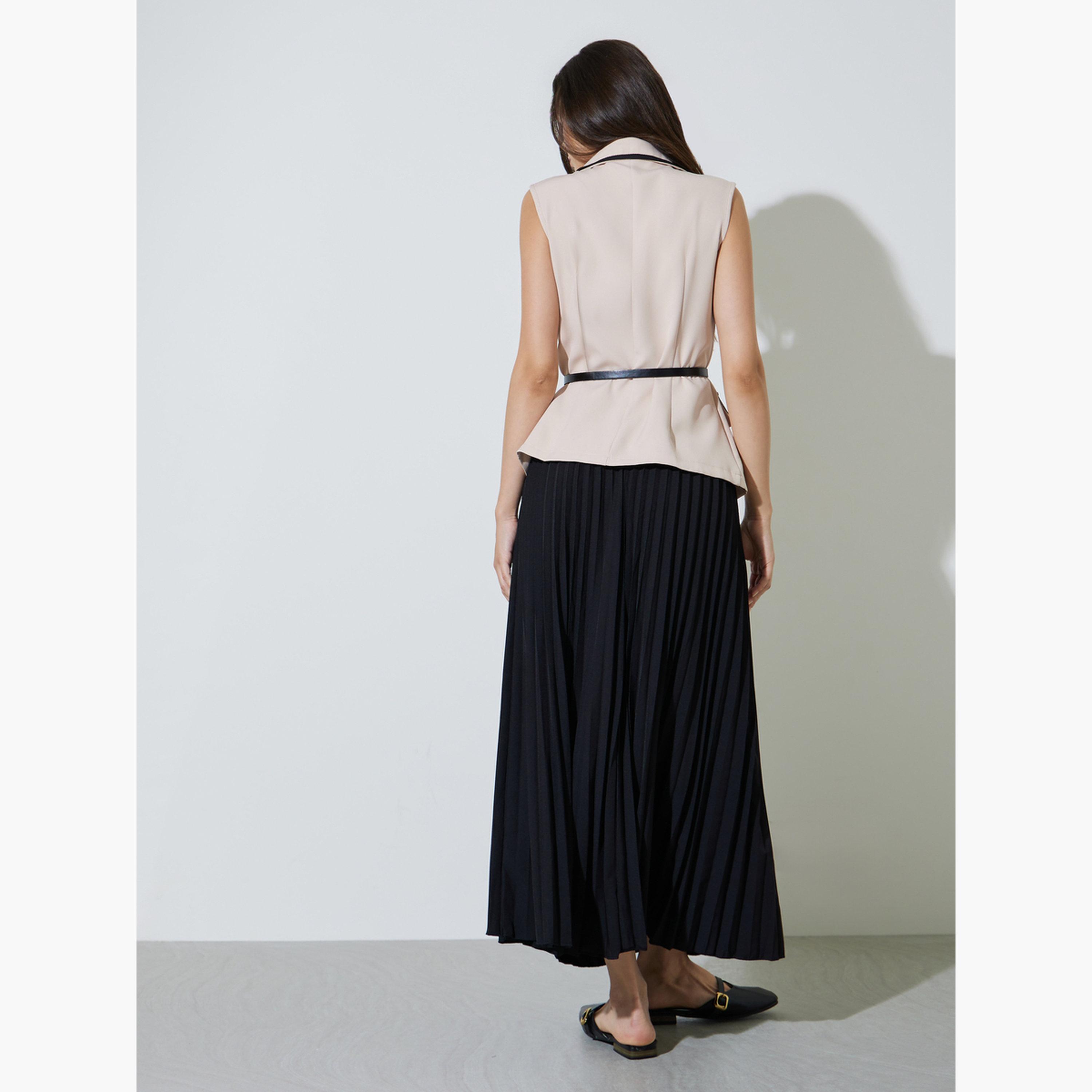 طقم منسق من تنورة بكسرات وبليزر بحزام وياقة طية صدر بشق-women-clothing-coordsets-image-3
