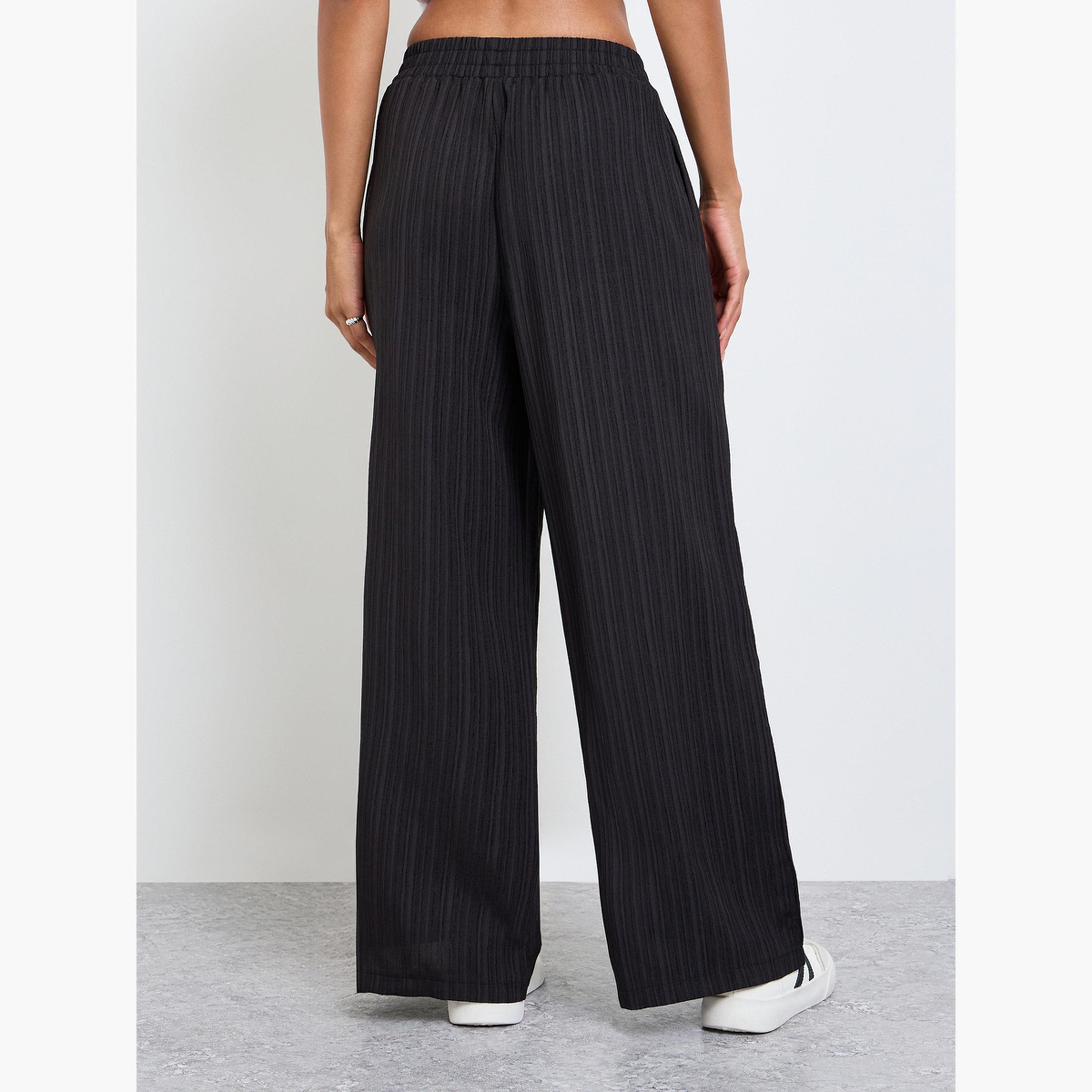 تيك تو - بنطال أسود واسع الساقين بنقشة مميزة-women-clothing-bottoms-joggers-image-4