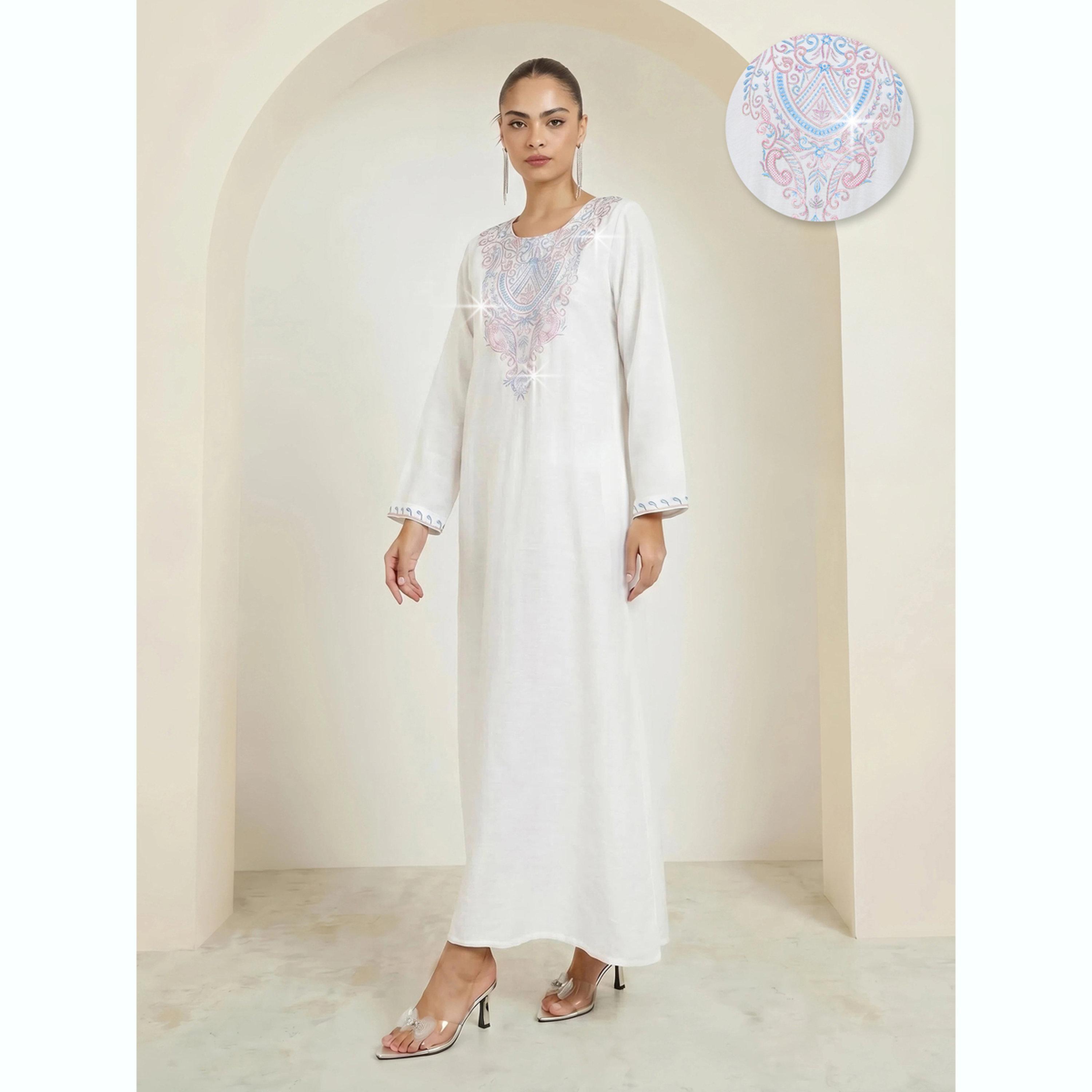 جلابية بيضاء بتفاصيل مُطرّزة على القبة وتزيينات-women-arabicclothing-jalabiyas-image-2
