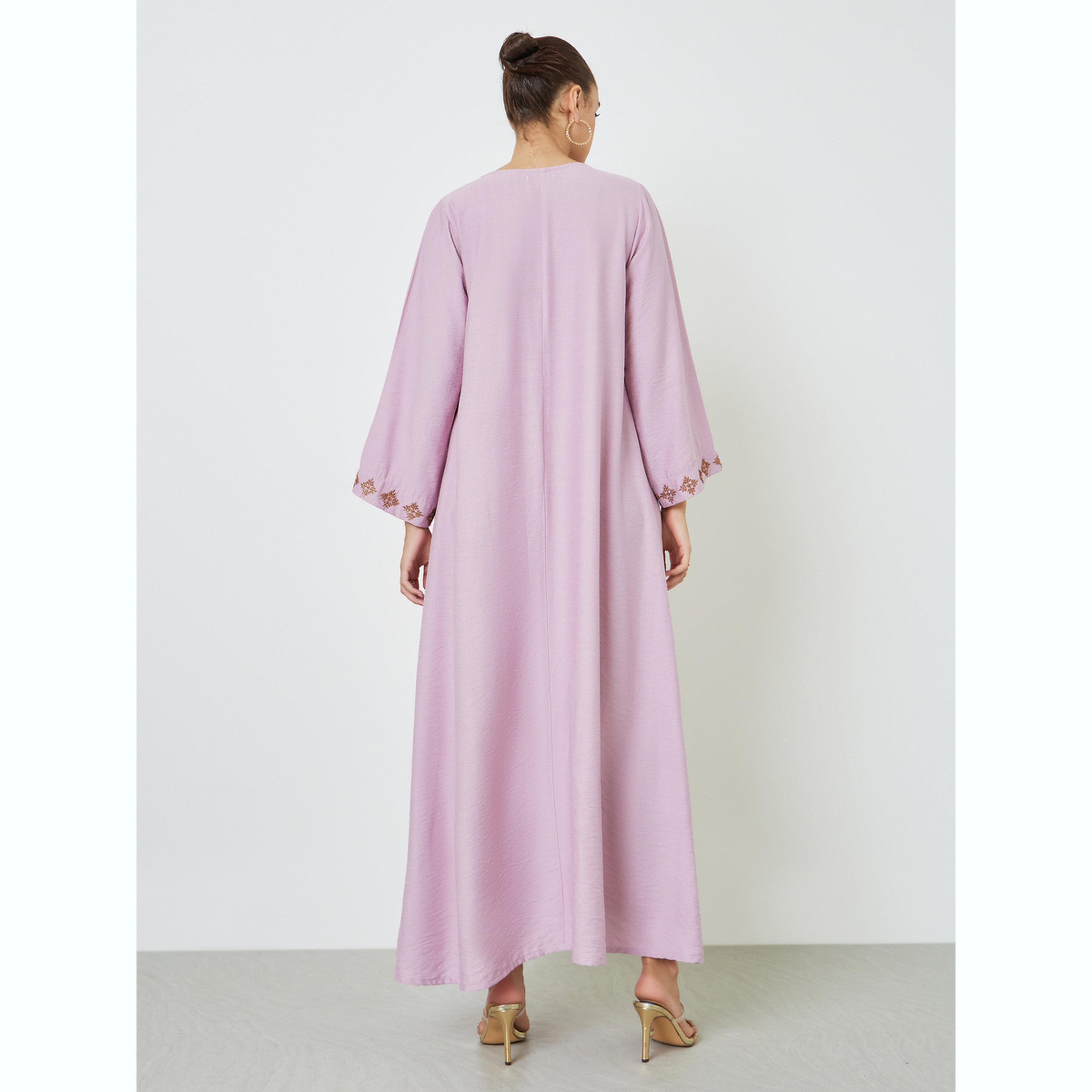 جلابية طويلة بتفاصيل مُطرّزة ومنمقة-women-arabicclothing-jalabiyas-image-4