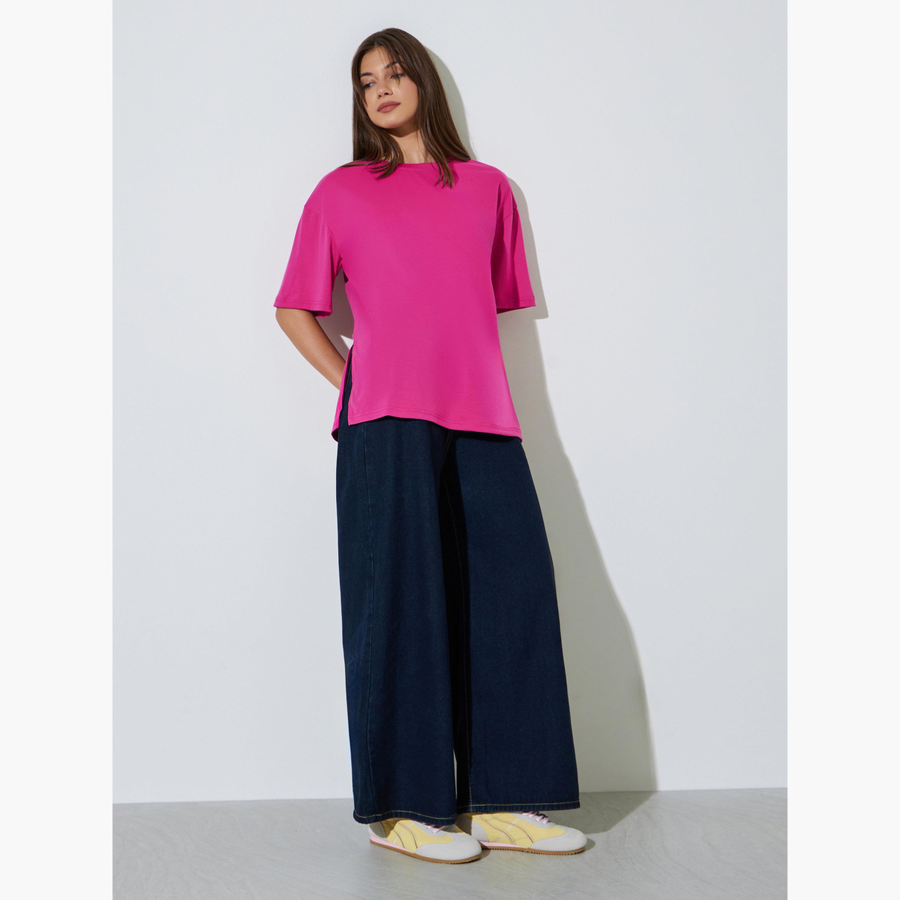تيشيرت واسع وردي بفتحة جانبية-women-clothing-tshirts-image-2