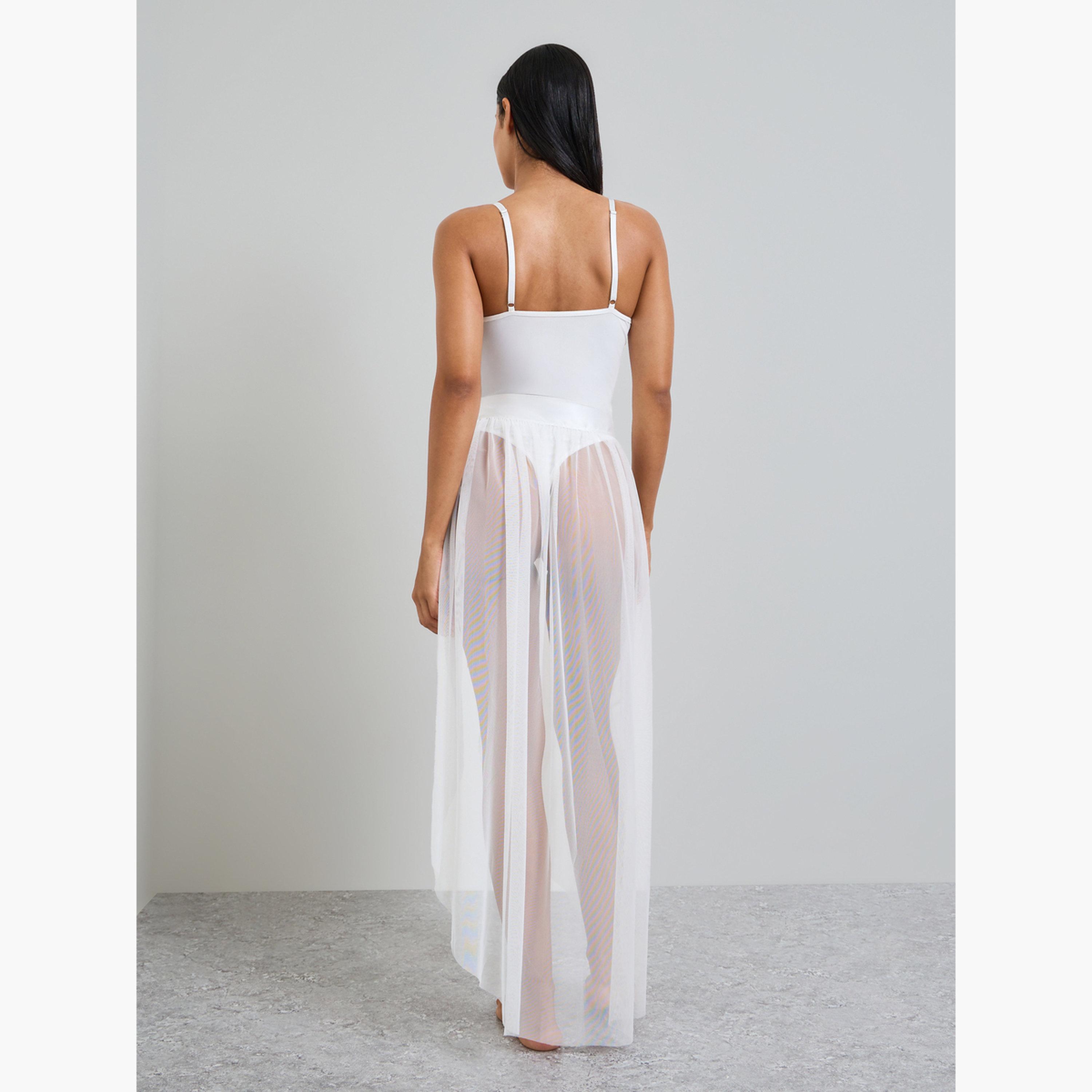 طقم من تنورة شبكية ملفوفة وبودي سوت دانتيل باللون الأبيض-women-clothing-lingerie-babydollsandbodysuits-image-4