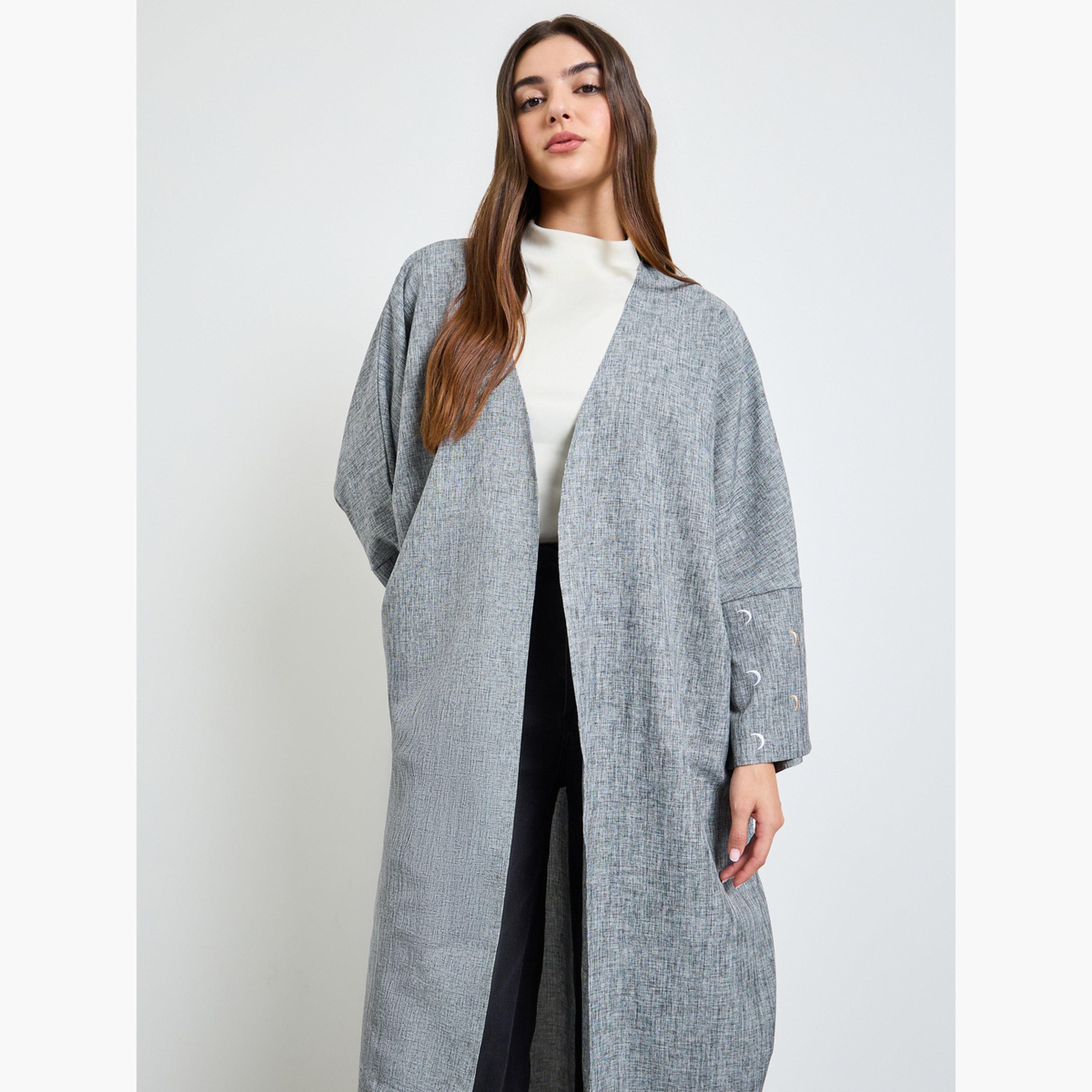 عباية رمادي مفتوحة من الأمام بأكمام مطرزة عند الأساور-women-arabicclothing-abayas-image-3