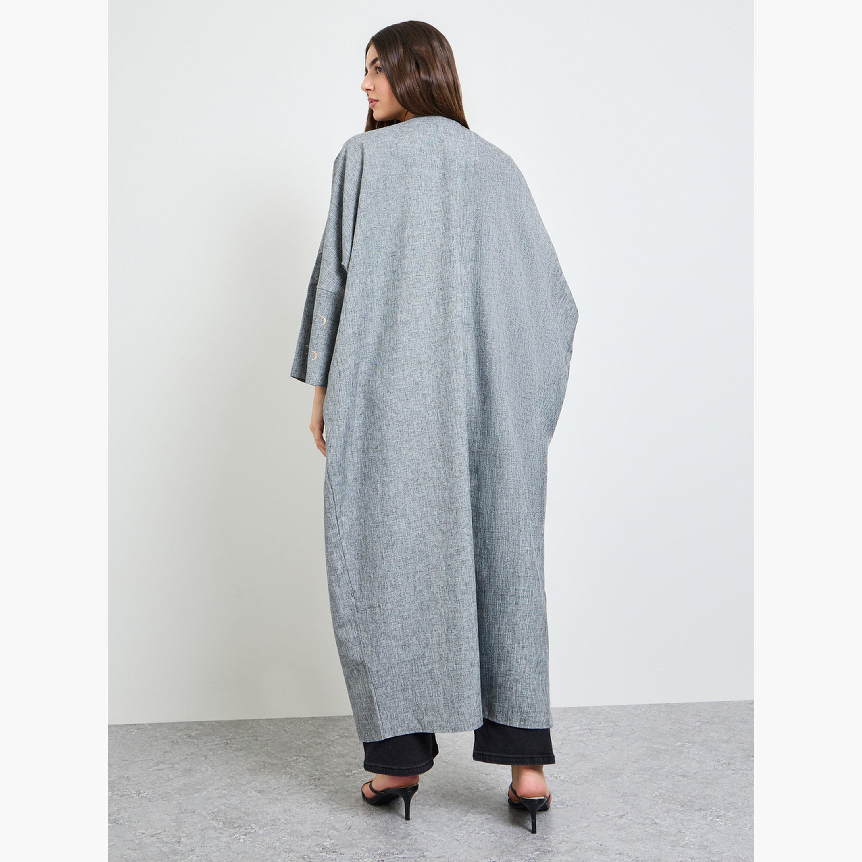 عباية رمادي مفتوحة من الأمام بأكمام مطرزة عند الأساور-women-arabicclothing-abayas-image-4