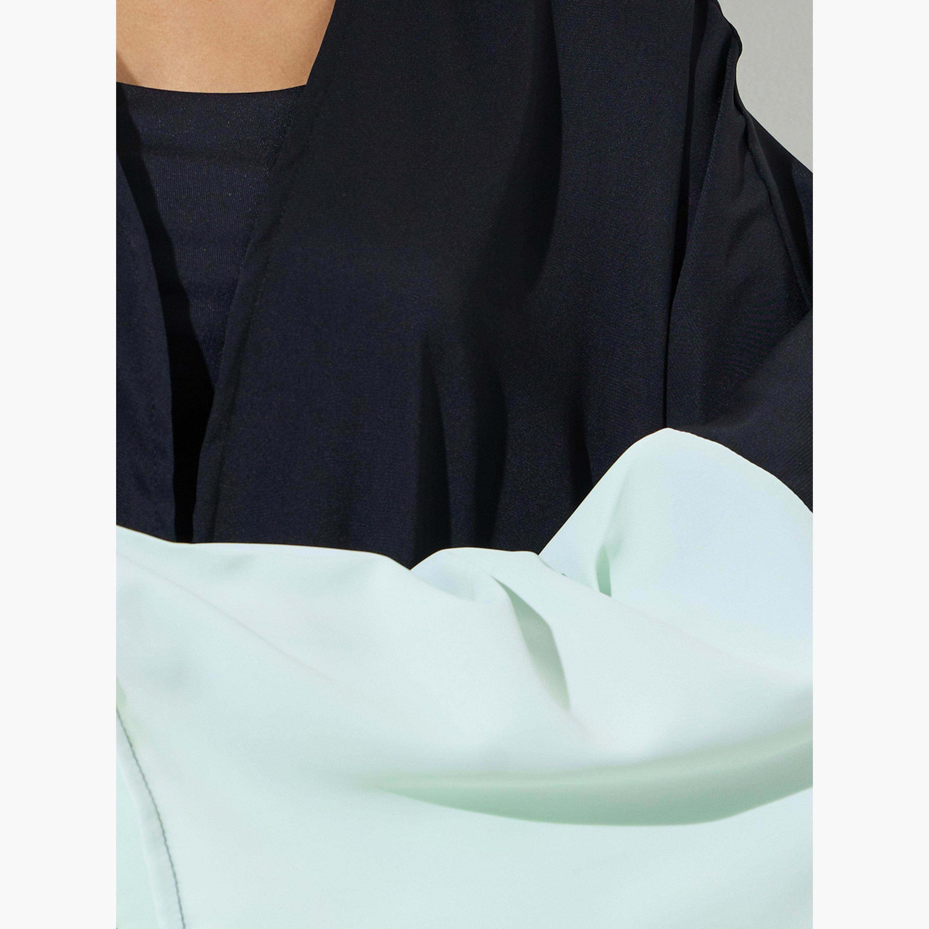Amirah X Styli Black Front Open Abaya with Contrast Side Panel-women-arabicclothing-abayas-image-5