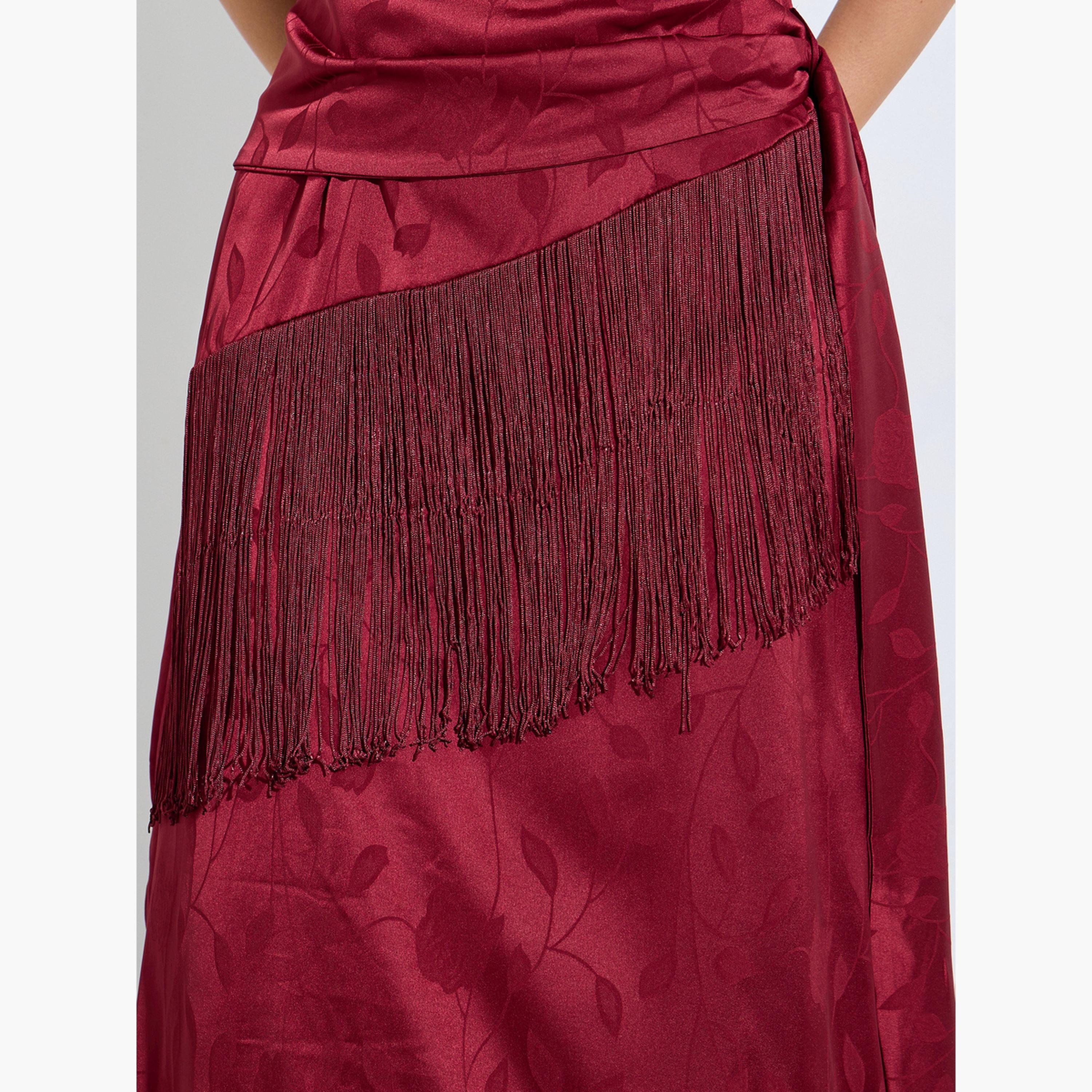 ستايلي - فستان ميدي بلون بورغندي مزين بشراشيب جاكار-women-clothing-dresses-image-5