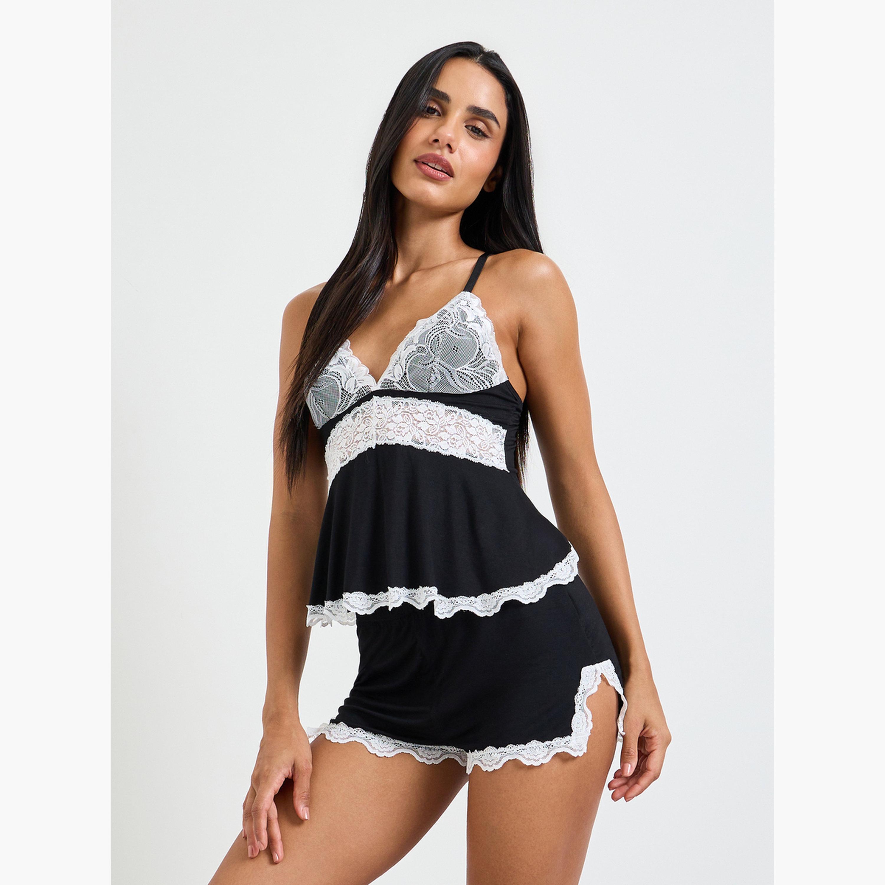 طقم للانجري من تنورة وبلوزة قصيرة بحواف دانتيل-women-clothing-lingerie-lingeriesets-image-1