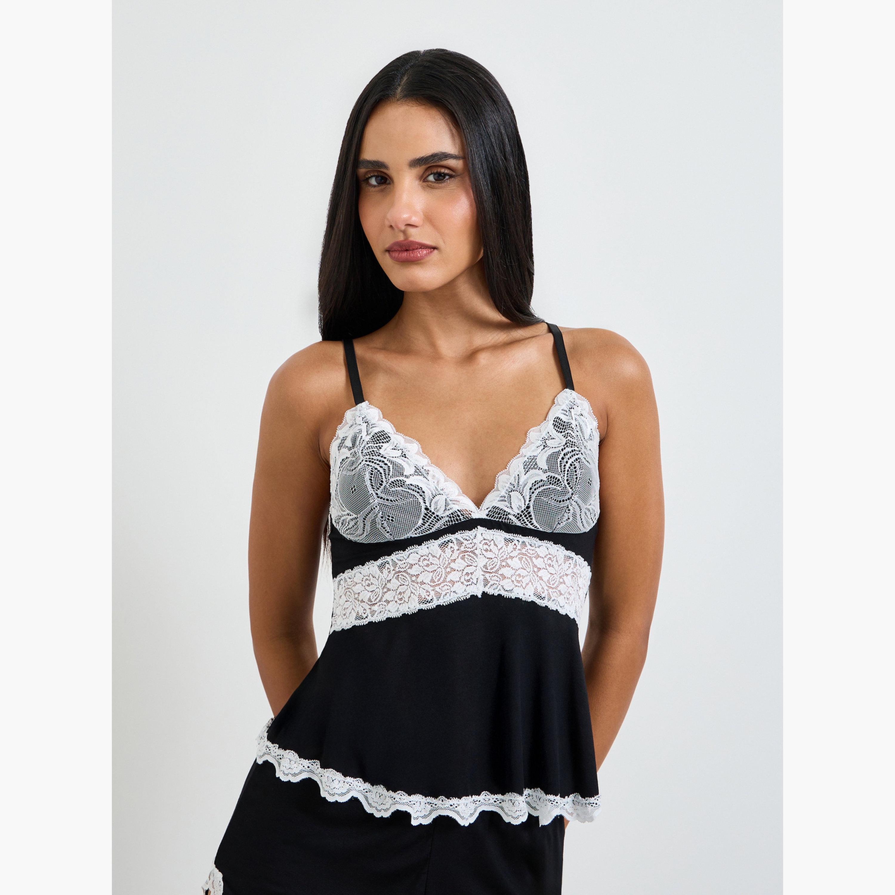 طقم للانجري من تنورة وبلوزة قصيرة بحواف دانتيل-women-clothing-lingerie-lingeriesets-image-2