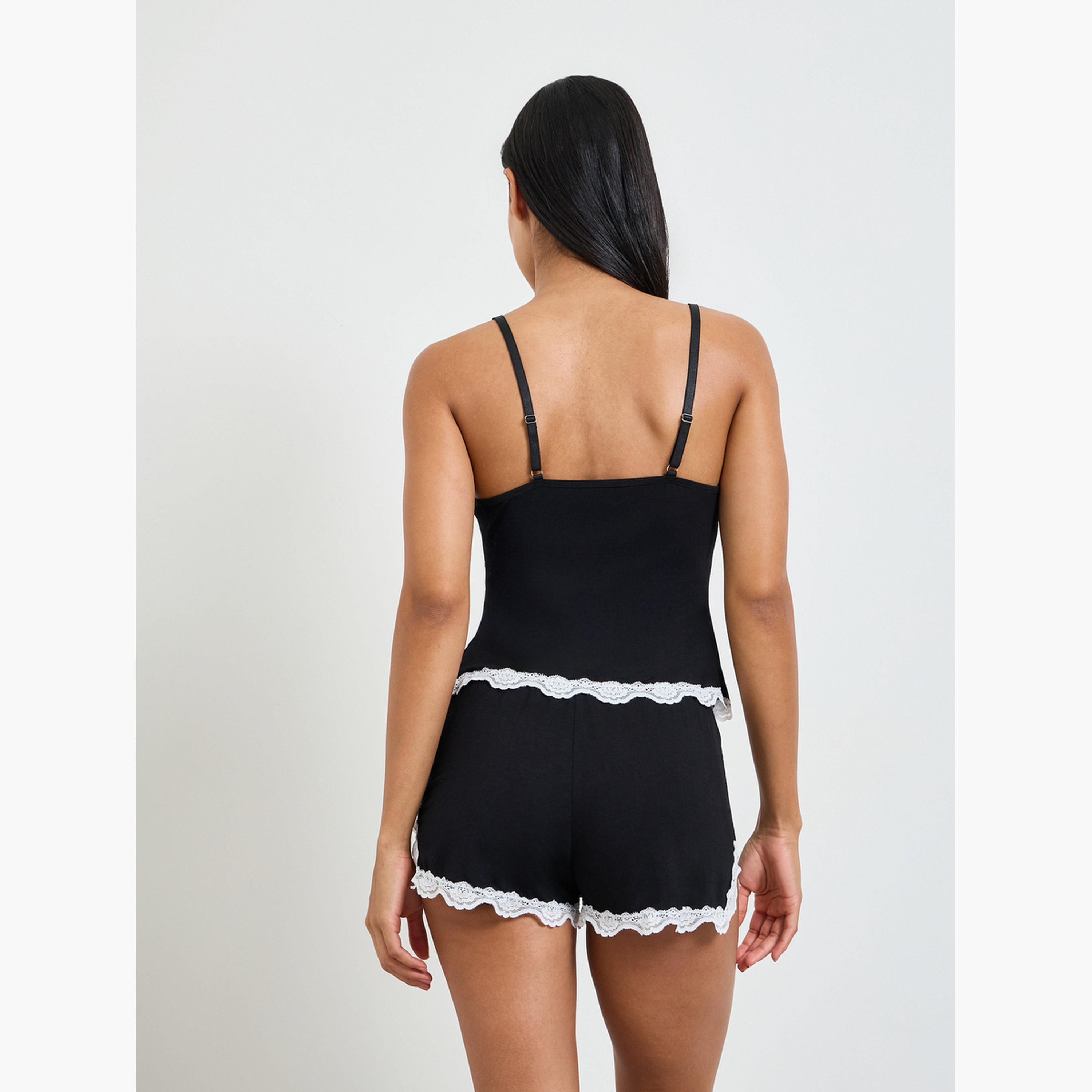طقم للانجري من تنورة وبلوزة قصيرة بحواف دانتيل-women-clothing-lingerie-lingeriesets-image-3