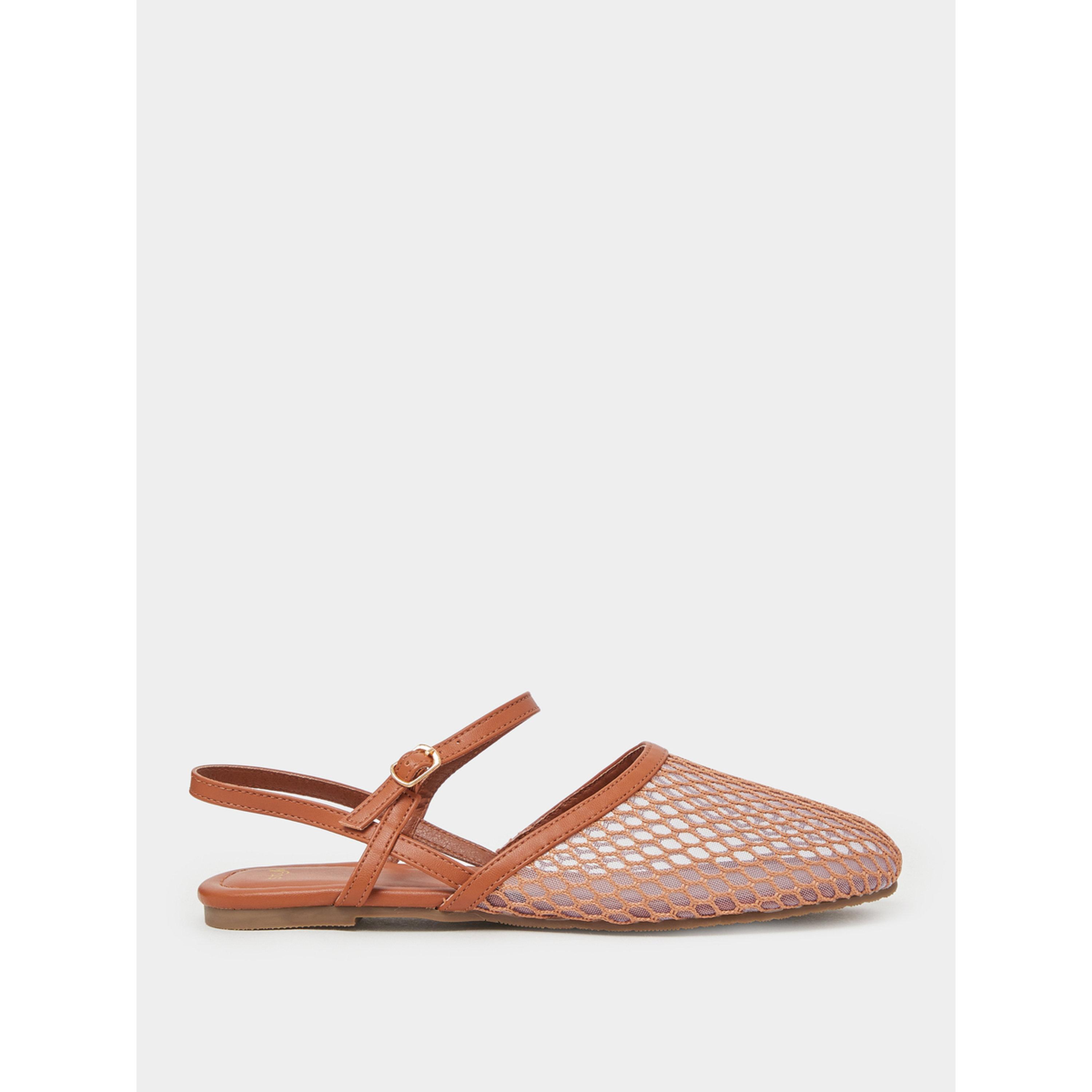 حذاء كاجوال شبكي بسير خلفي تان-women-shoes-sandals-flats-image-3