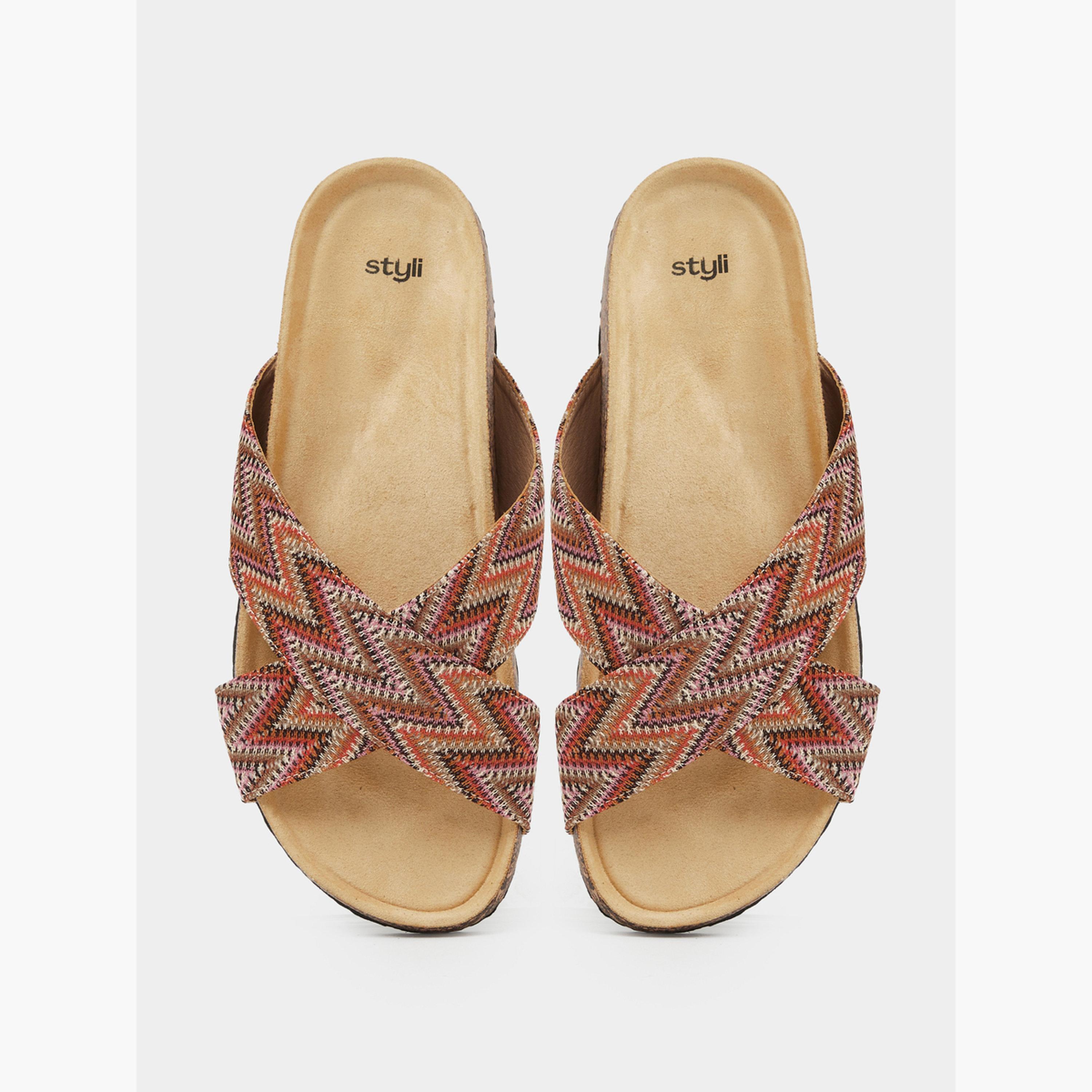 صندل فلات بأشرطة متقاطعة هندسية-women-shoes-sandals-flats-image-3