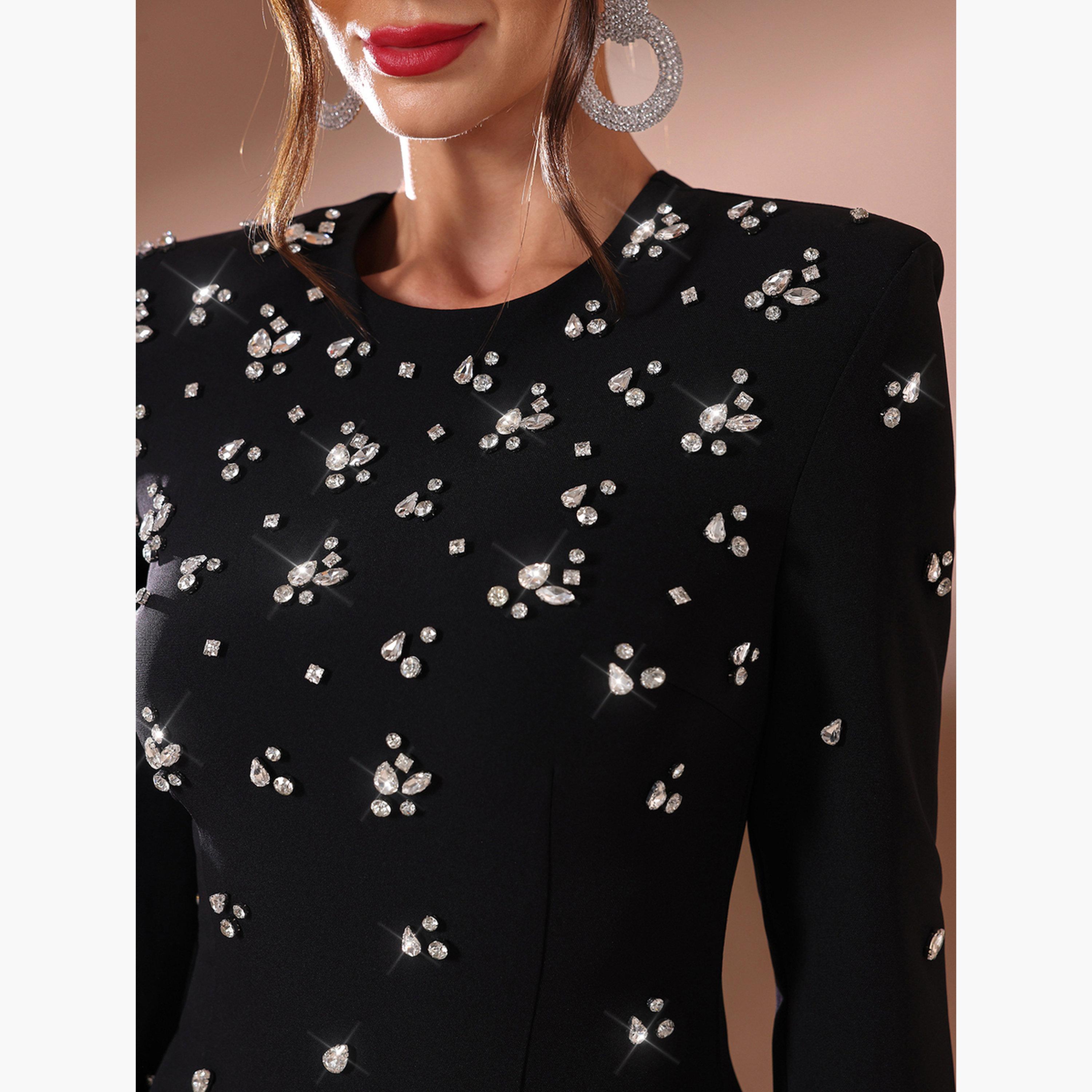 فستان طويل بياقة دائرية ومزين بأحجار الراين-women-clothing-dresses-image-6