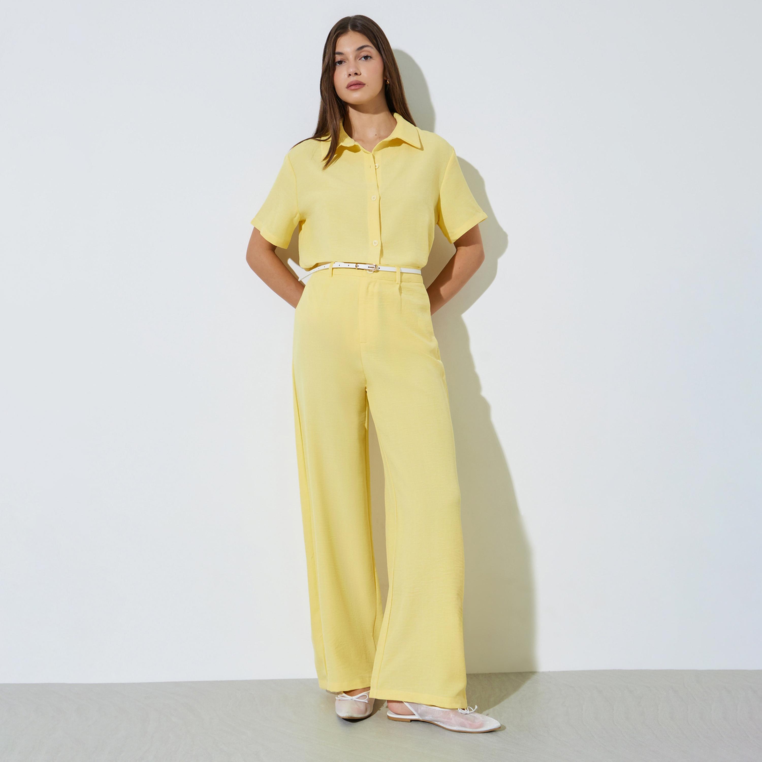 طقم منسق من بنطال بأرجل واسعة وقميص بمظهر الكتان-women-clothing-coordsets-image-1