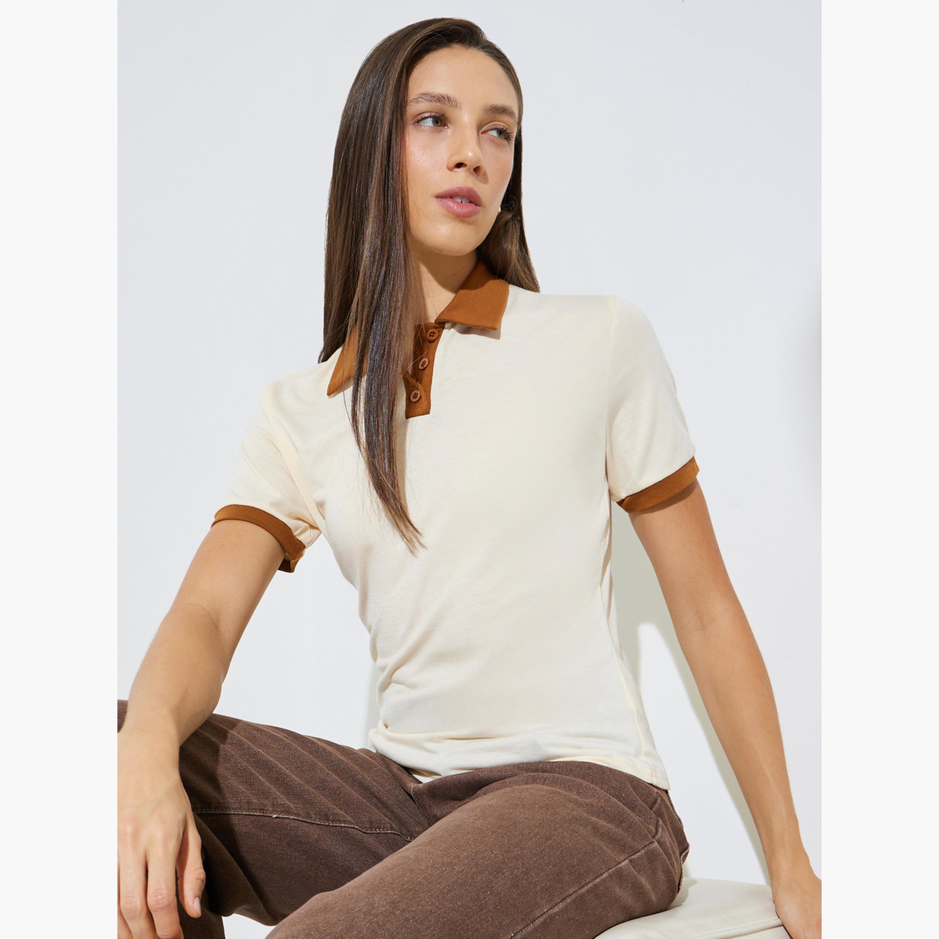 تيشيرت عادي سادة بياقة بولو-women-clothing-tshirts-image-3