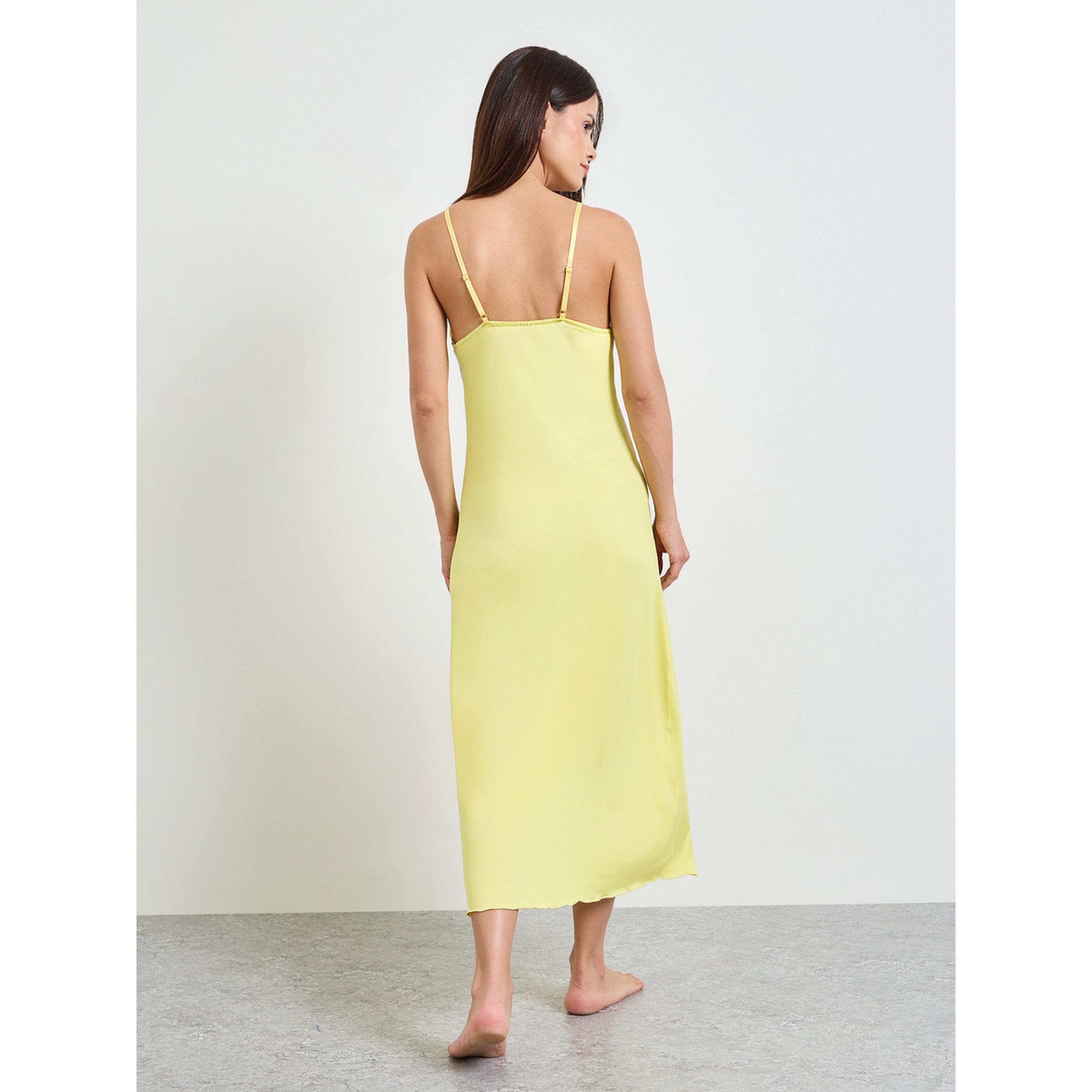 قميص نوم بفتحة جانبية وتفاصيل دانتيل باللون الأصفر-women-clothing-nightwear-nighties-image-3