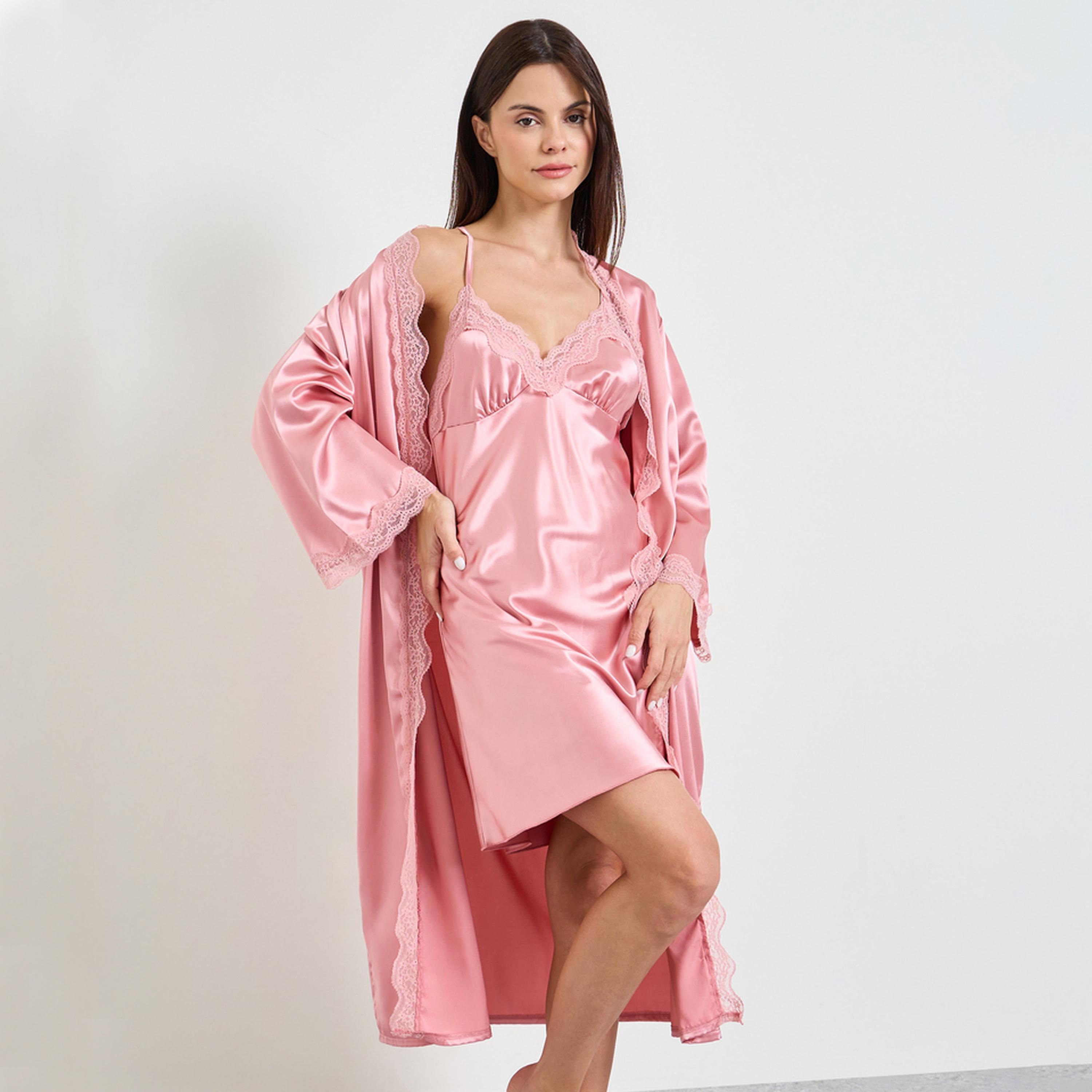 طقم روب وفستان نوم ساتان بتفاصيل دانتيل باللون الوردي-women-clothing-nightwear-robes-image-1
