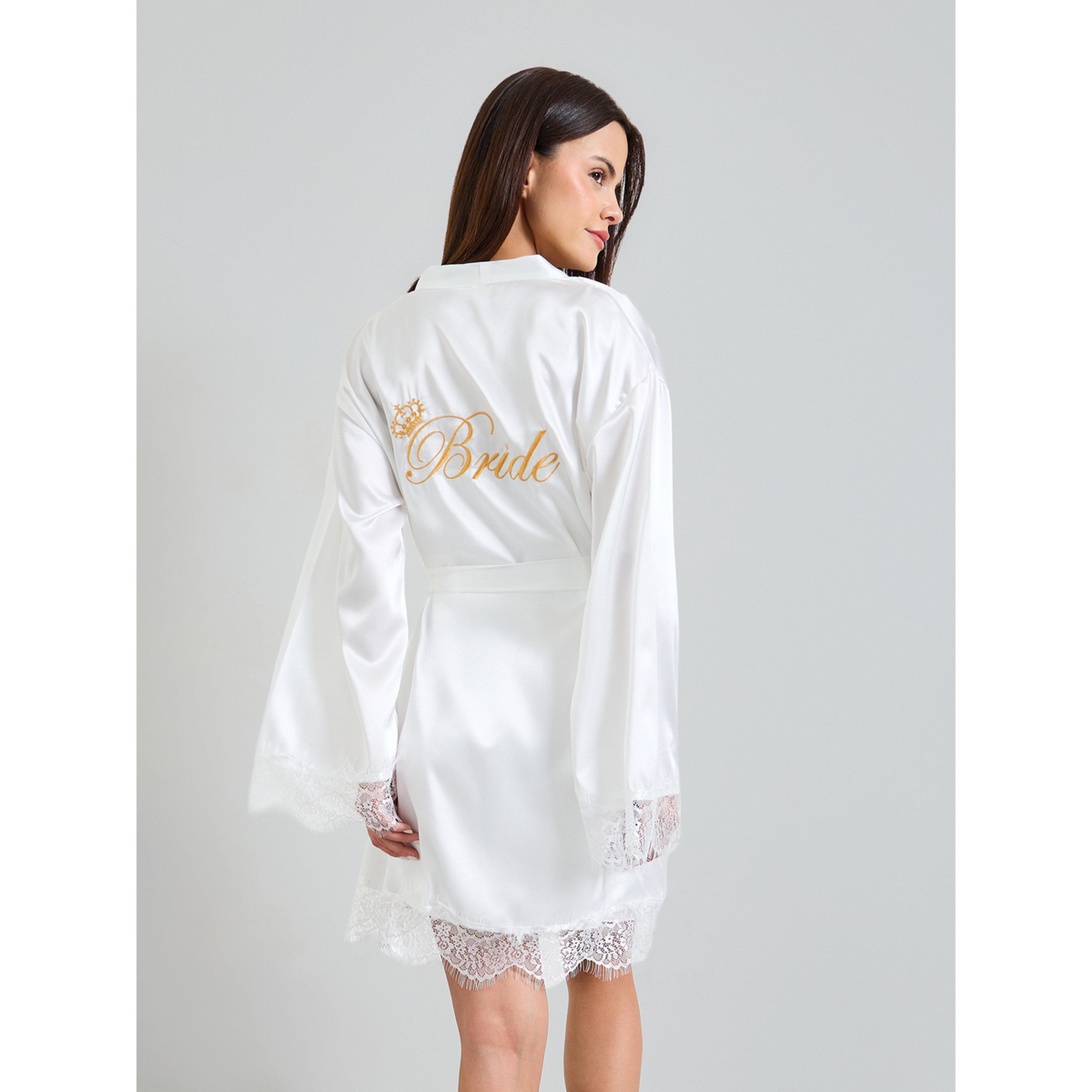 مجموعة من روب ساتان وقميص نوم بتفاصيل دانتيل أبيض-women-clothing-nightwear-robes-image-5