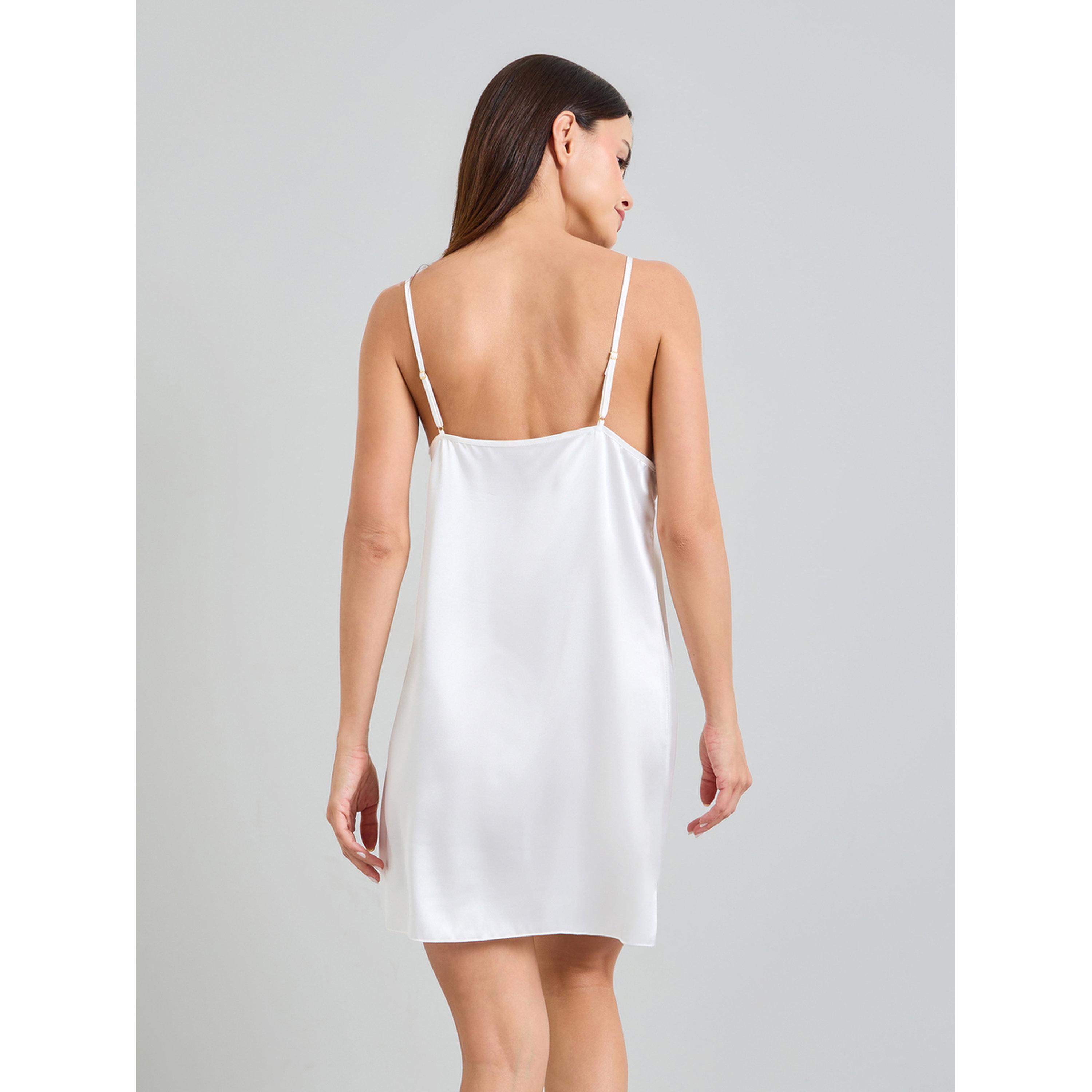 مجموعة من روب ساتان وقميص نوم بتفاصيل دانتيل أبيض-women-clothing-nightwear-robes-image-6