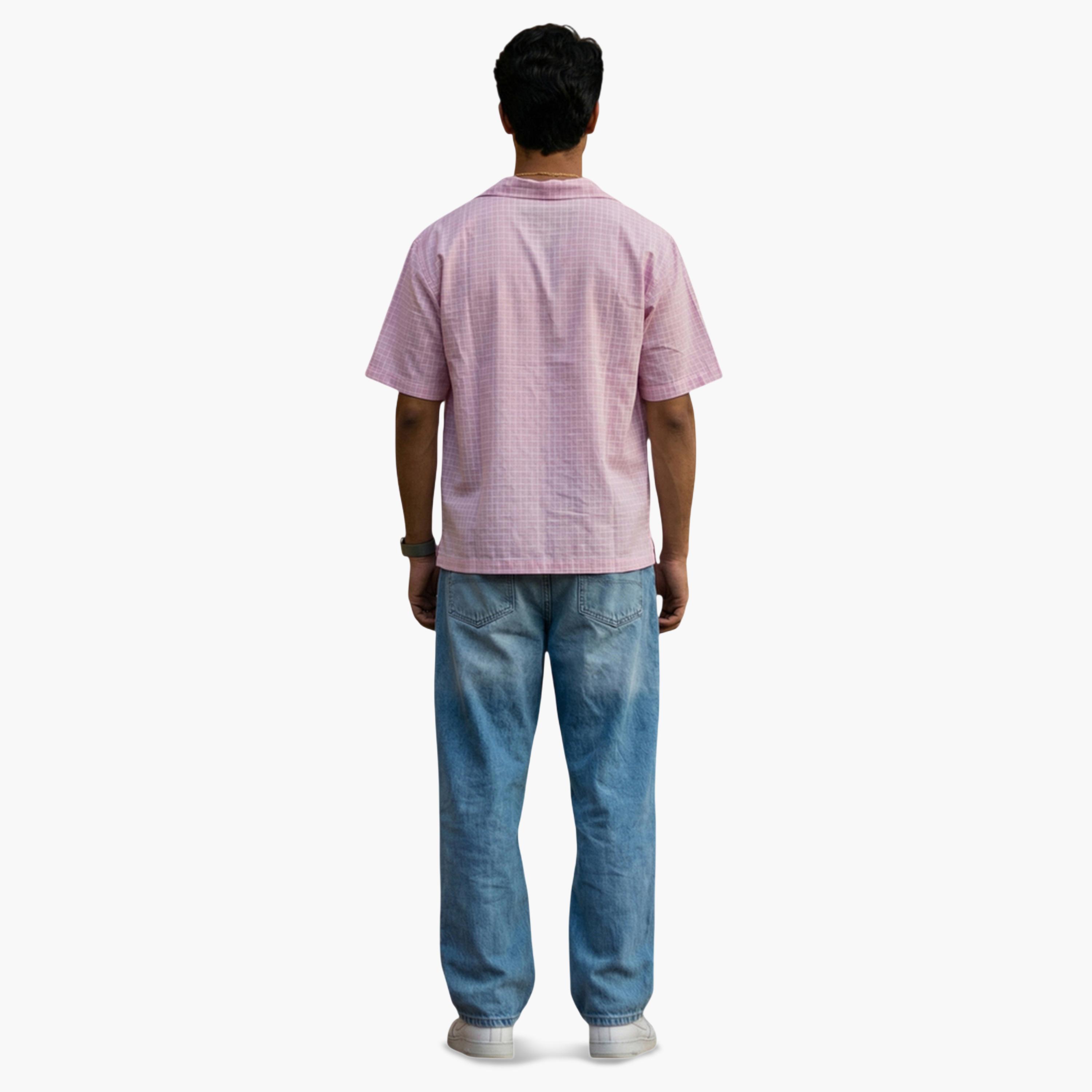 قميص كاجوال بنمط مربعات وقصة مريحة للرجال-men-clothing-shirts-image-4
