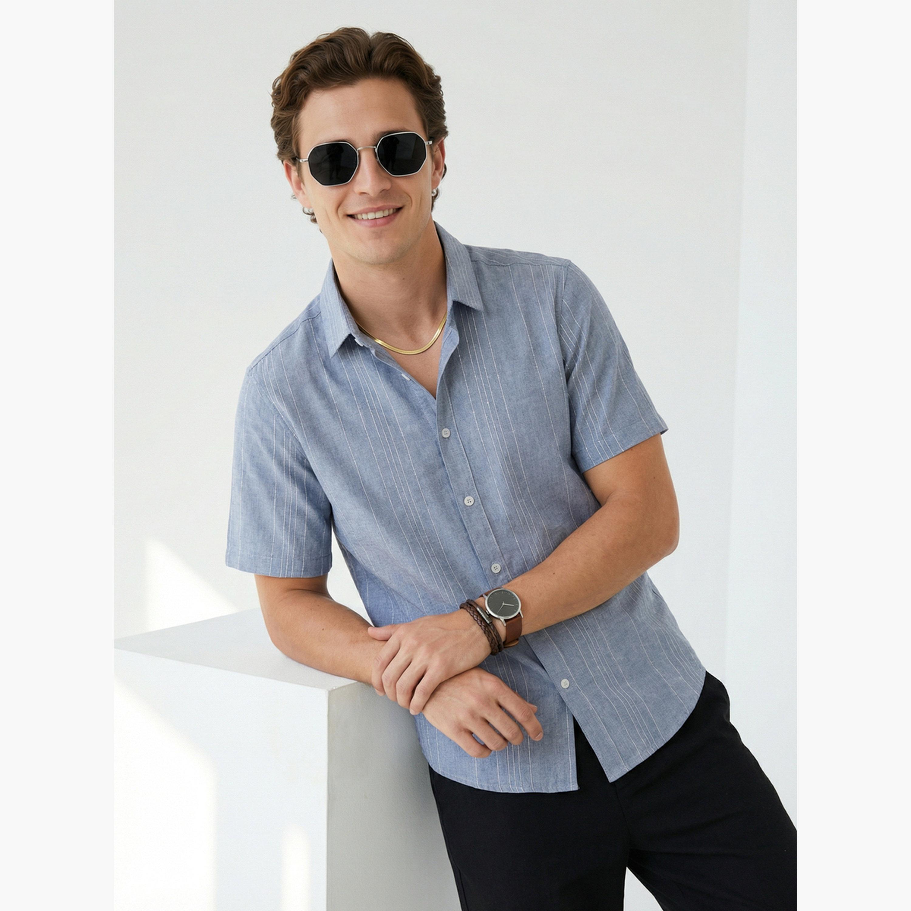قميص كاجوال بأكمام قصيرة وقصة مريحة للرجال-men-clothing-shirts-image-1