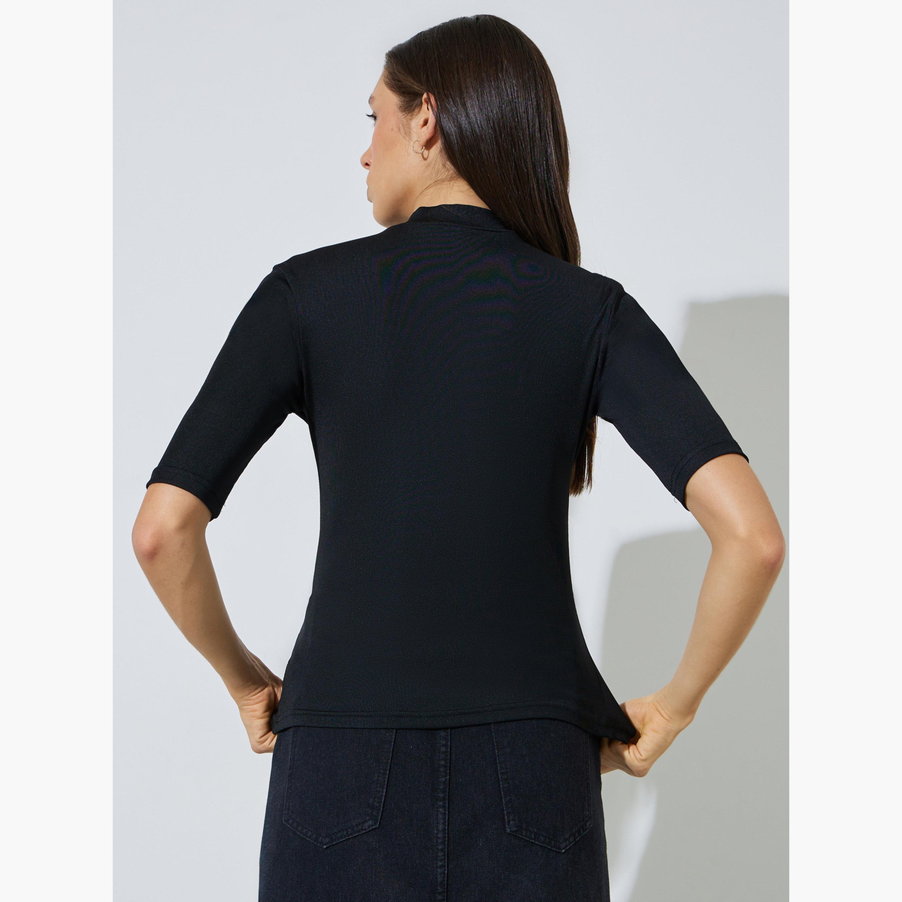 طقم من قطعتين بلوزة محبوكة ضيقة بياقة عالية وأكمام نصفية-women-clothing-tshirts-image-5